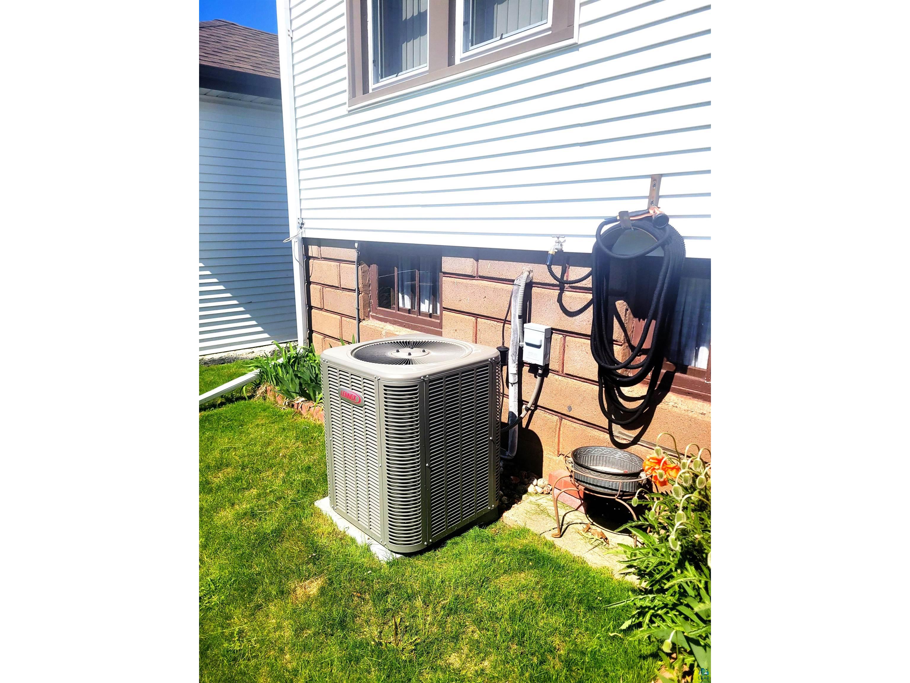 815 N 13th Ave E Duluth MN 55805 6125661 image22
