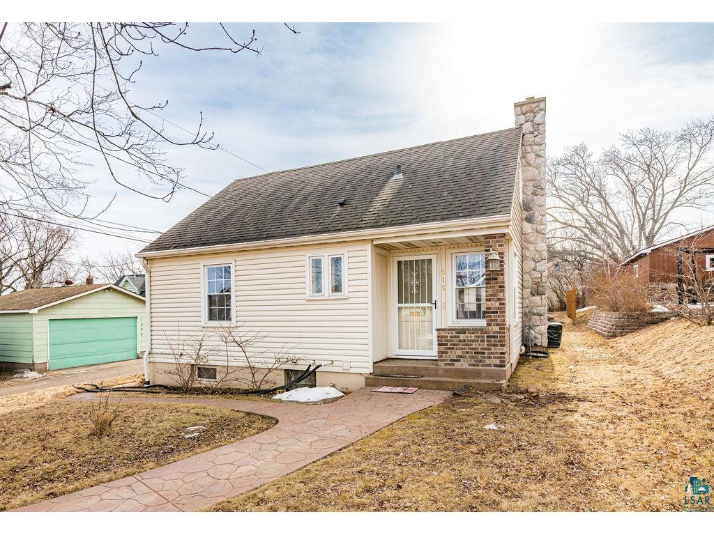 815 N 42nd Ave W Duluth MN 55807 6118117 image1