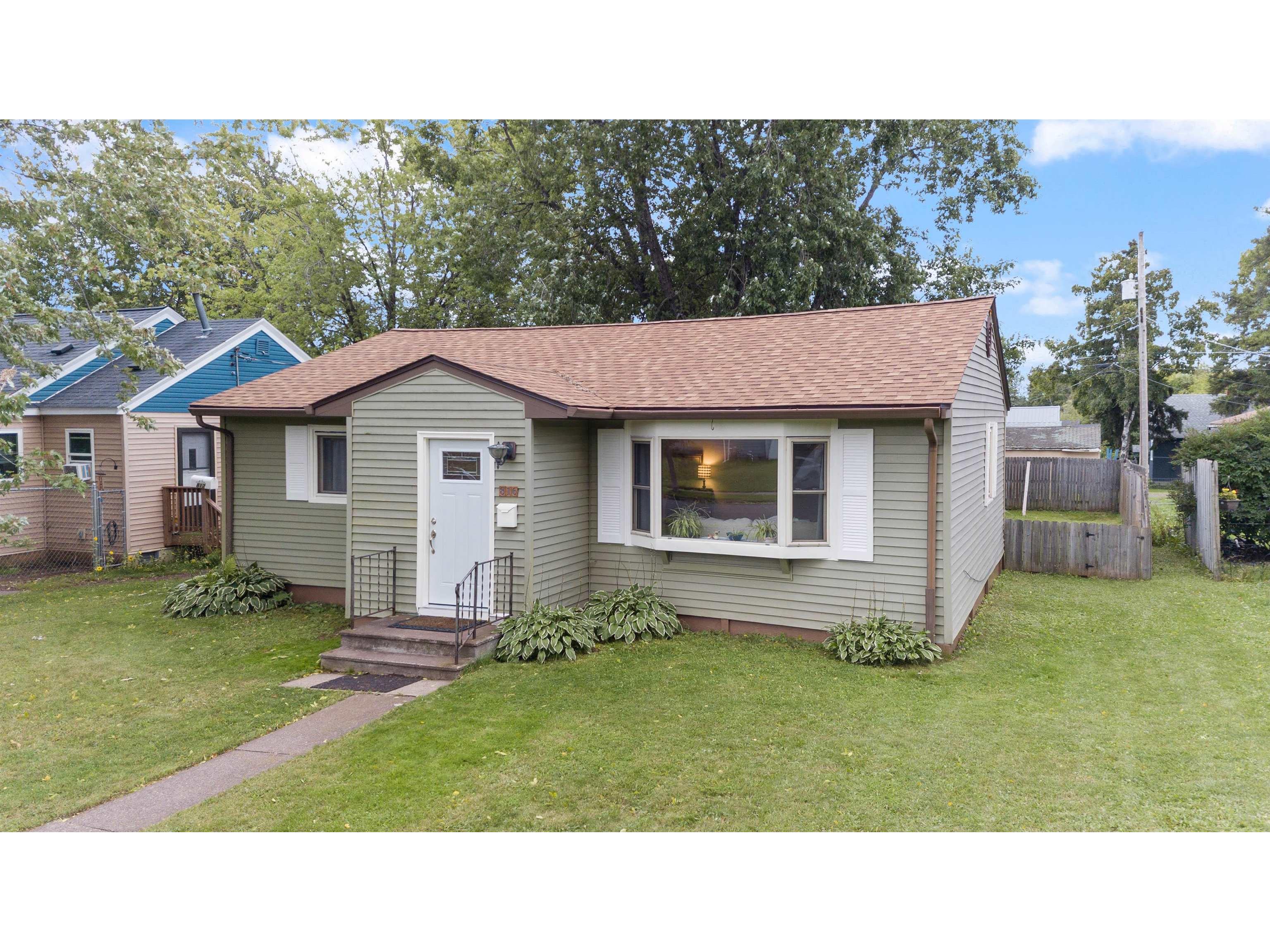 816 12th Ave Two Harbors MN 55616 6121763 image1