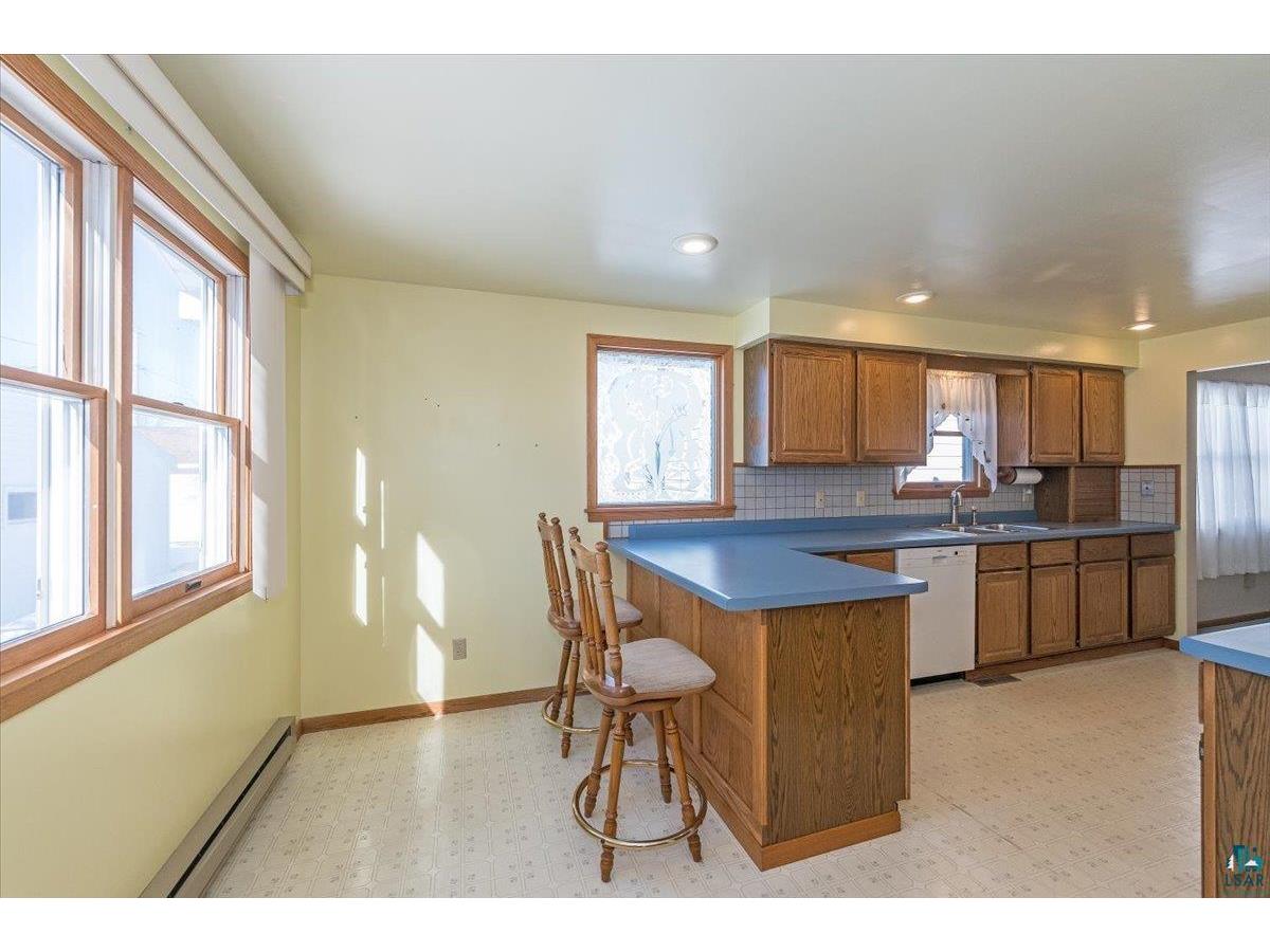 818 Lincoln St Superior WI 54880 6124385 image3