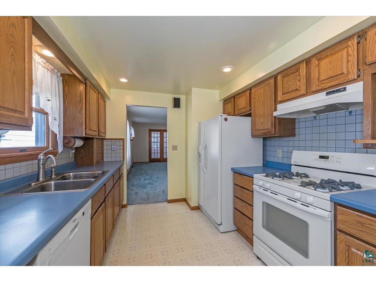 818 Lincoln St Superior WI 54880 6124385 image4