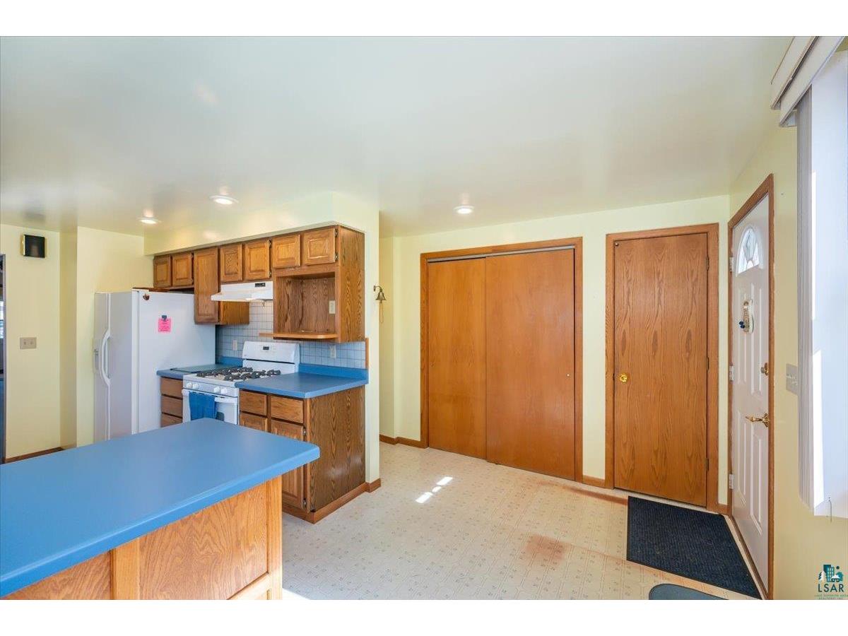 818 Lincoln St Superior WI 54880 6124385 image5