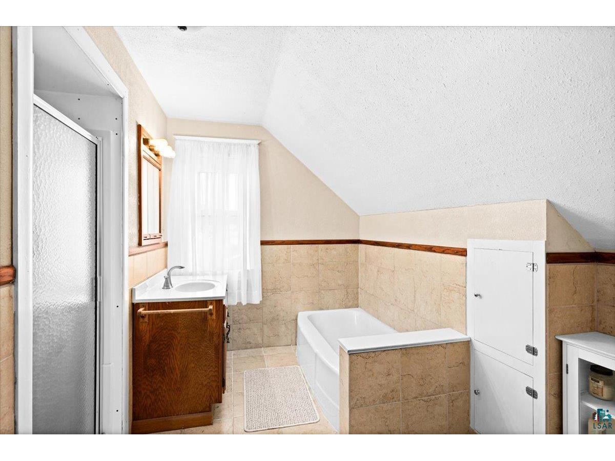819 6th Ave Two Harbors MN 55616 6125359 image32