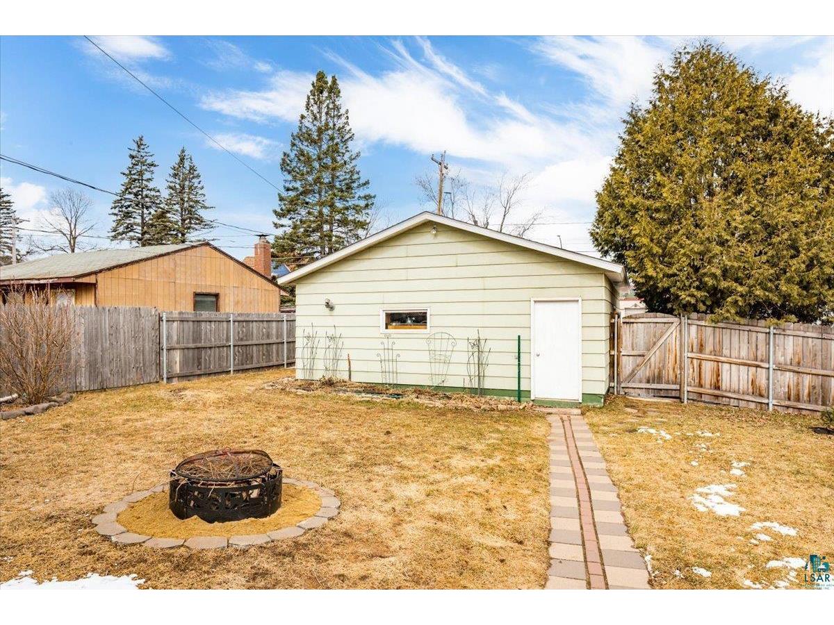 819 6th Ave Two Harbors MN 55616 6125359 image5