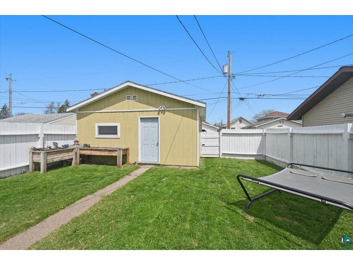 819 N 22nd St Superior WI 54880 6125562 image24
