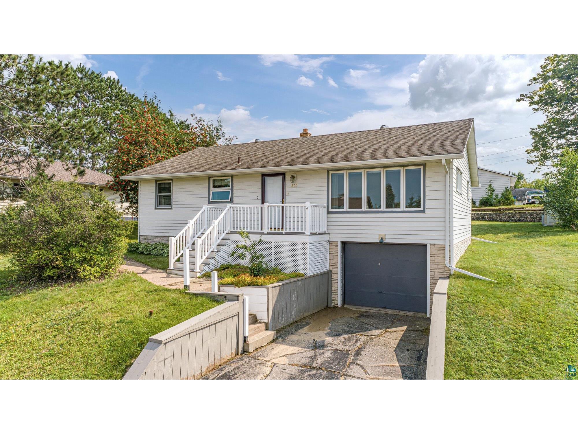 820 E Harvey St Ely MN 55731 6115874 image1