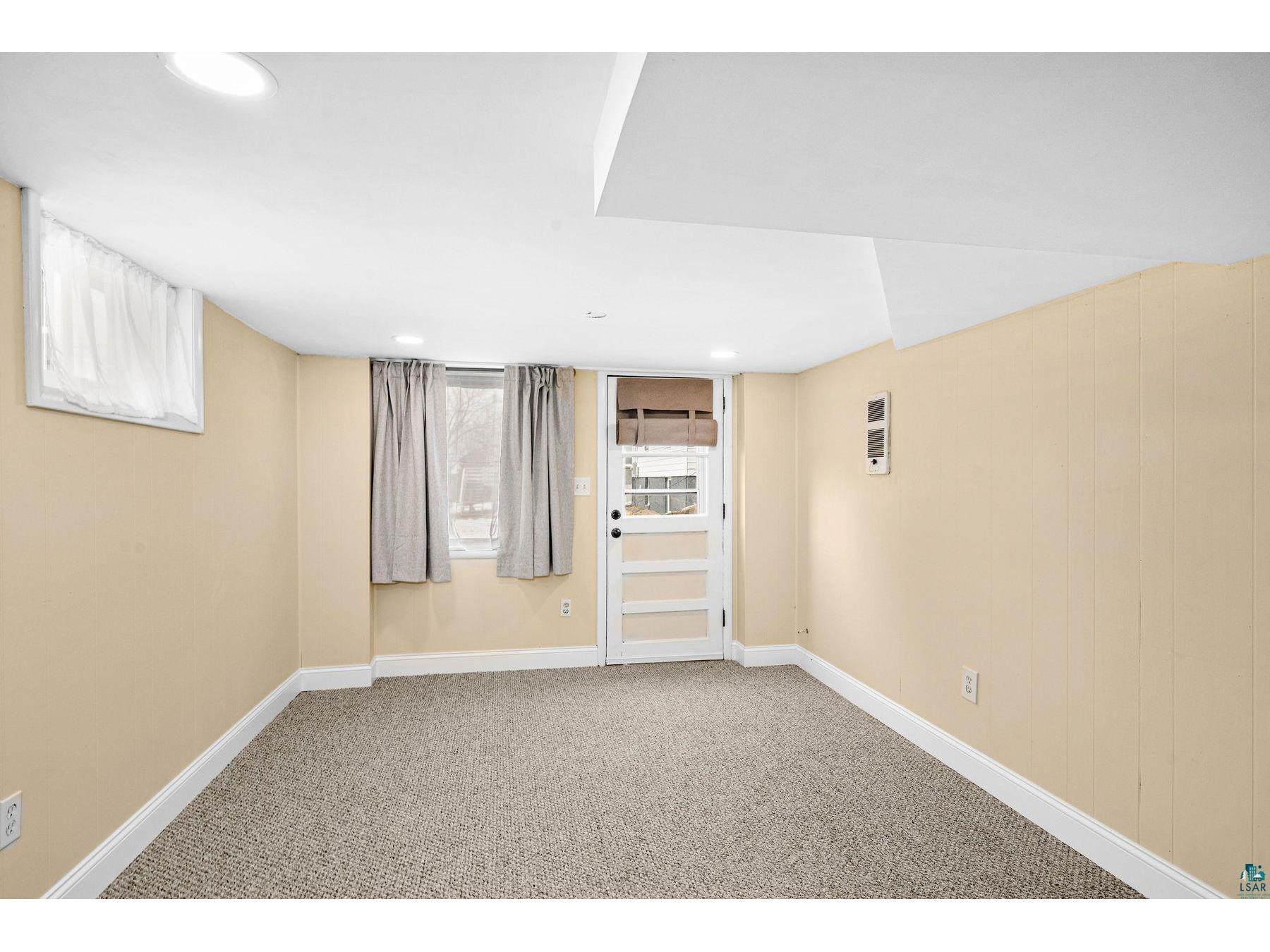 821 N 19th Ave E Duluth MN 55812 6124829 image16