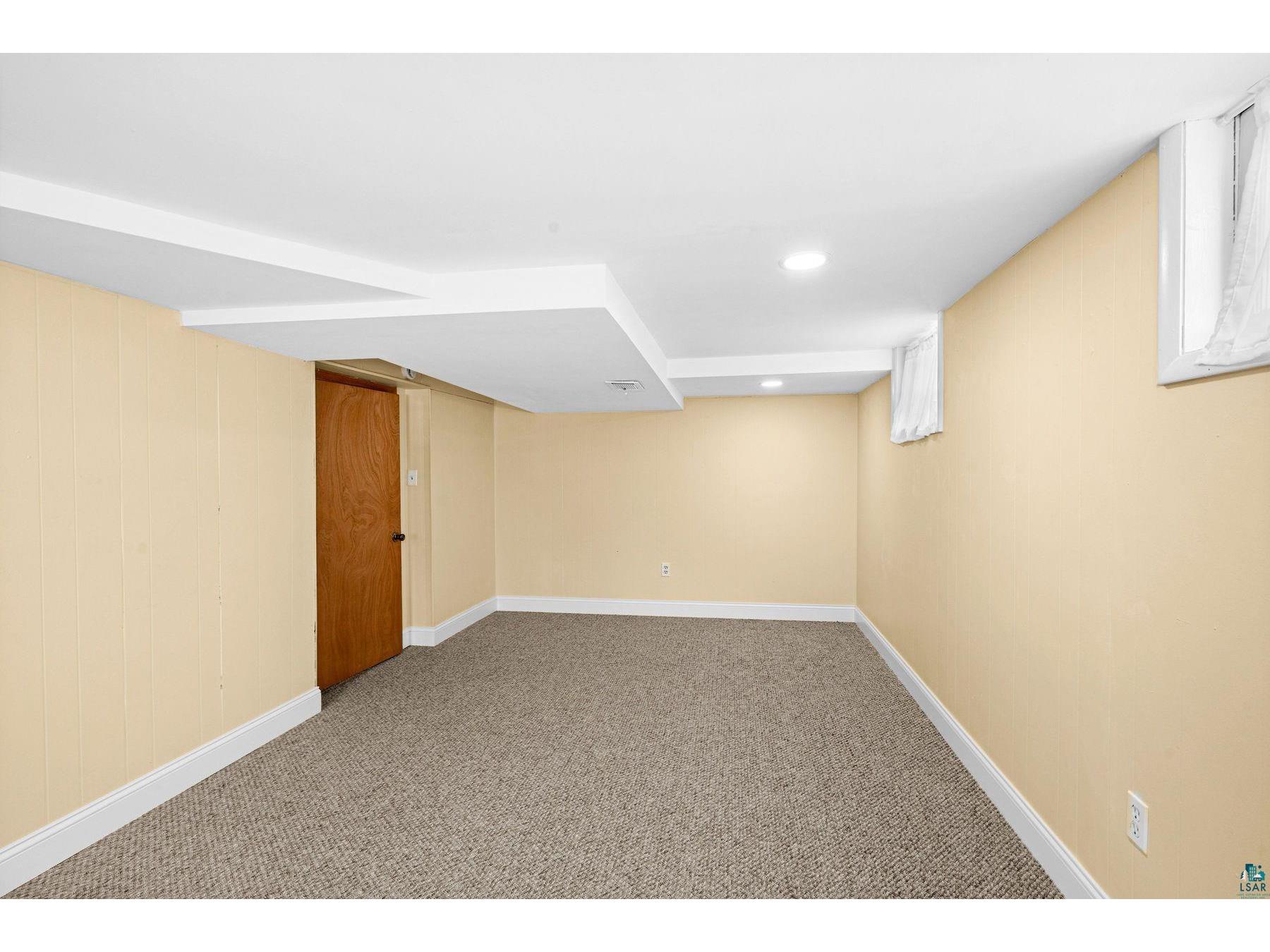 821 N 19th Ave E Duluth MN 55812 6124829 image17