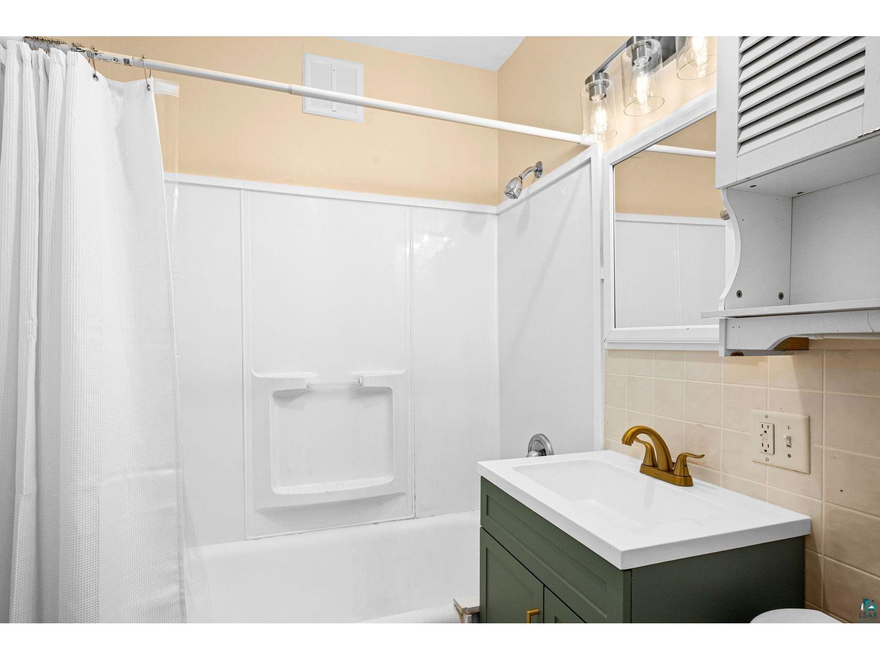 821 N 19th Ave E Duluth MN 55812 6124829 image8