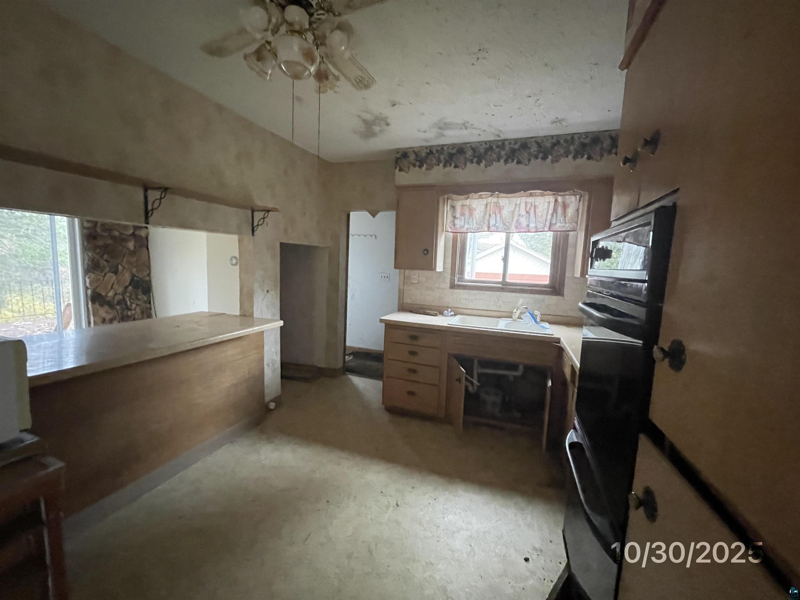 821 W Page St Duluth MN 55811 6126553 image31