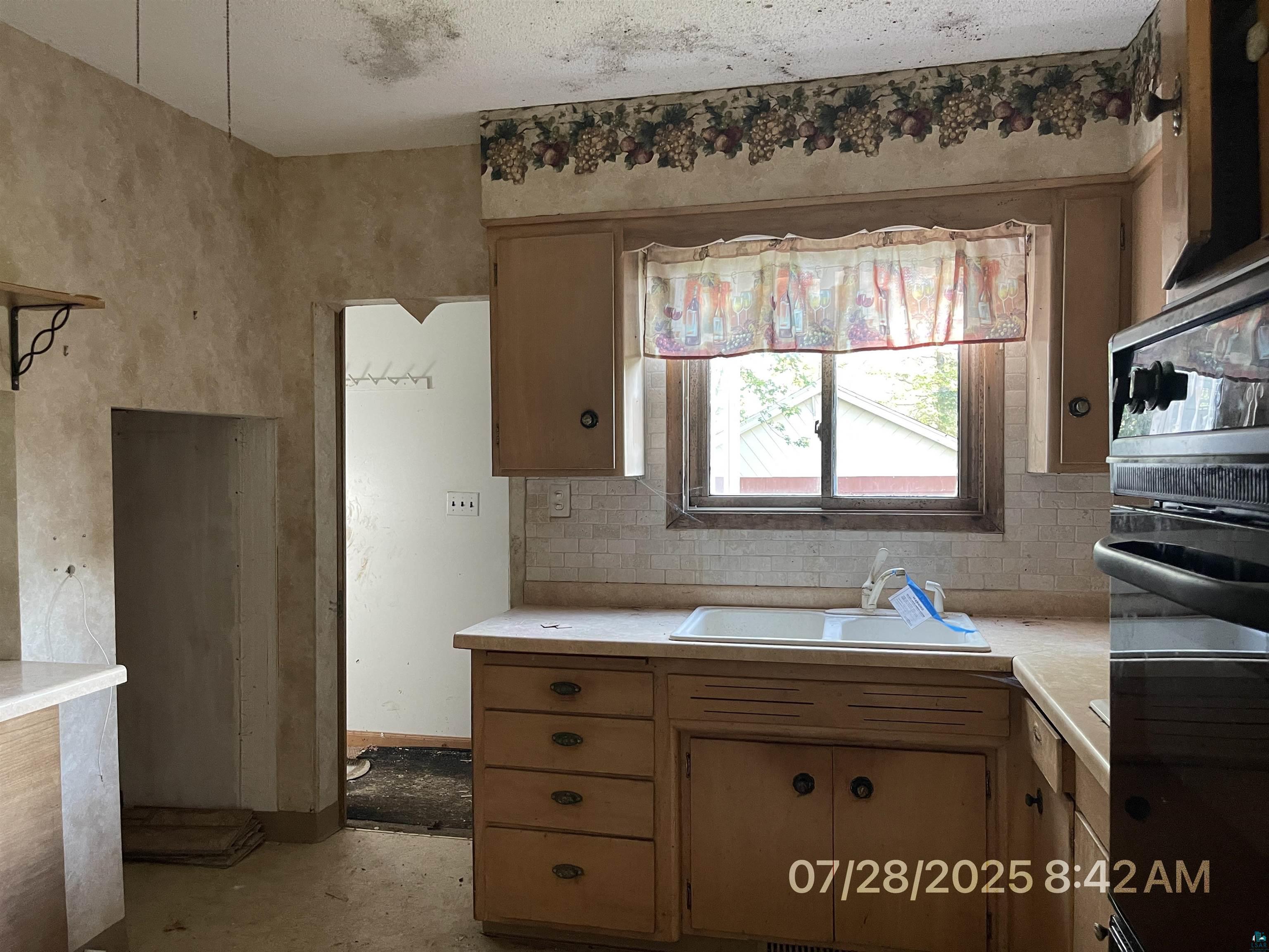 821 W Page St Duluth MN 55811 6126553 image32