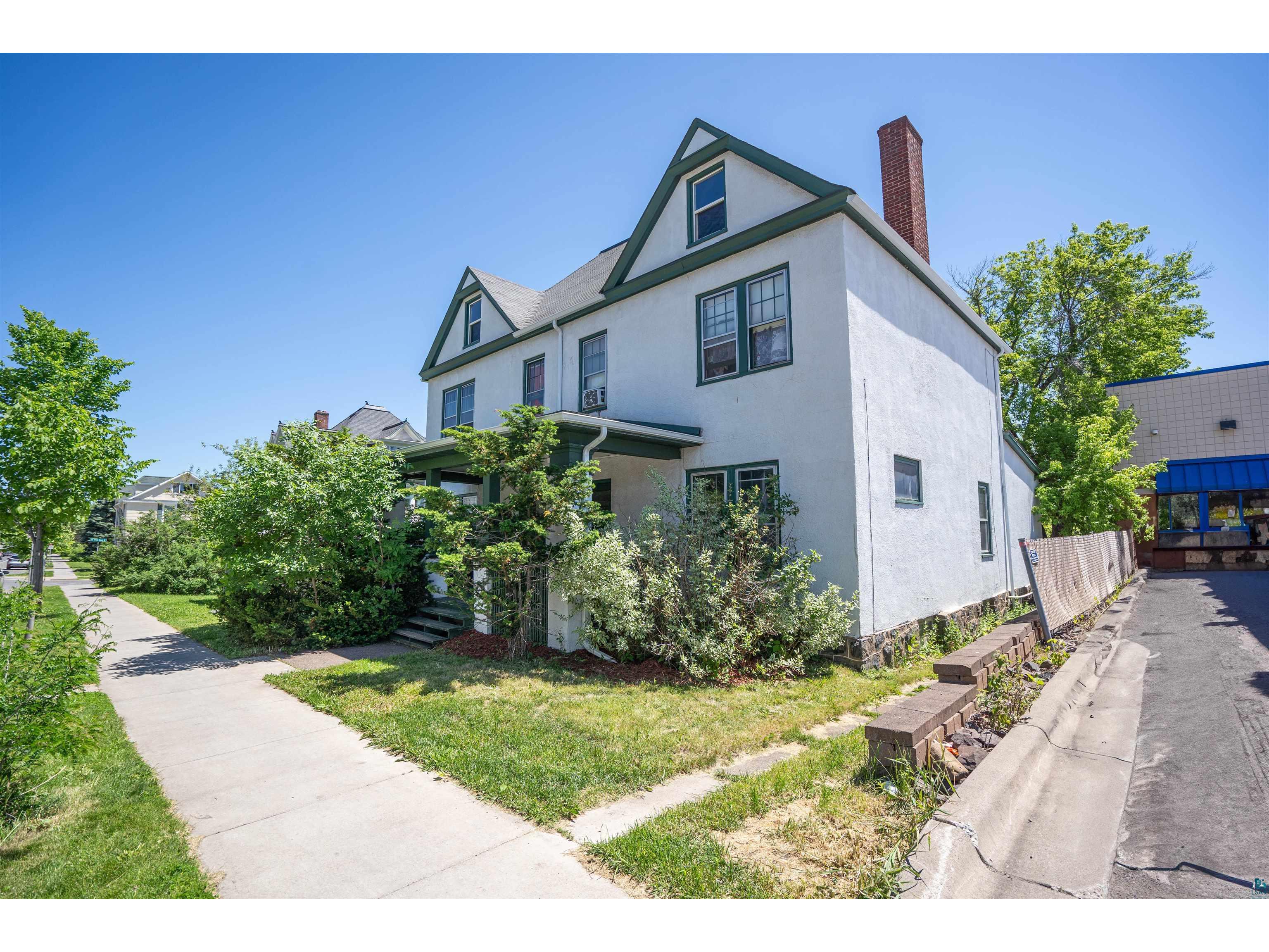 822-824 E 4th St Duluth MN 55805 6114314 image1