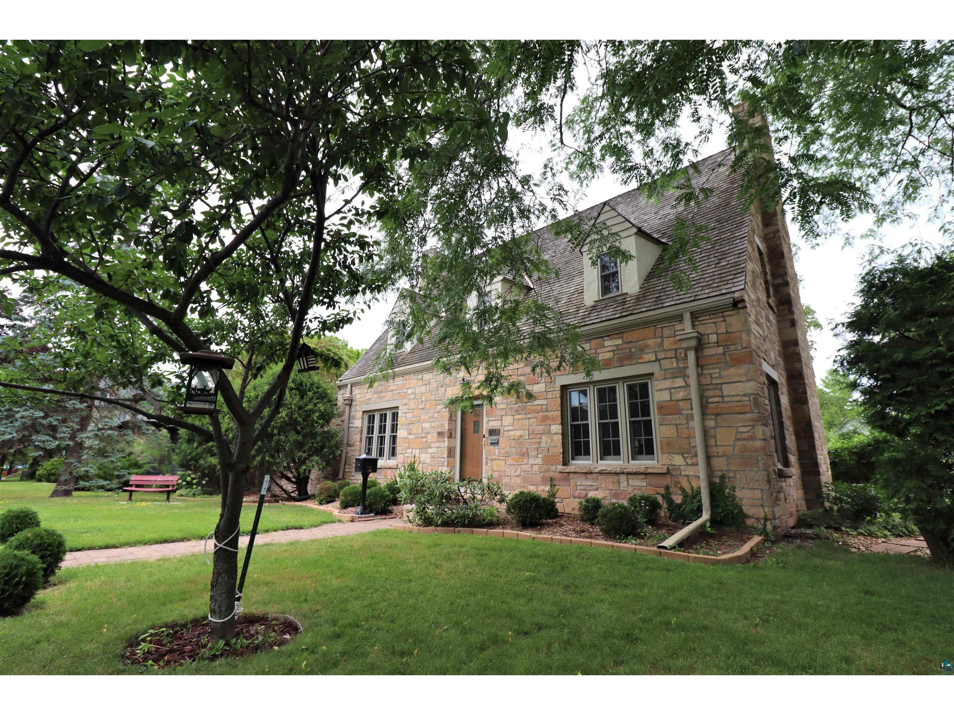 822 Chapple Ave, Ashland, WI, 54806 MLS 6104976 Edina Realty