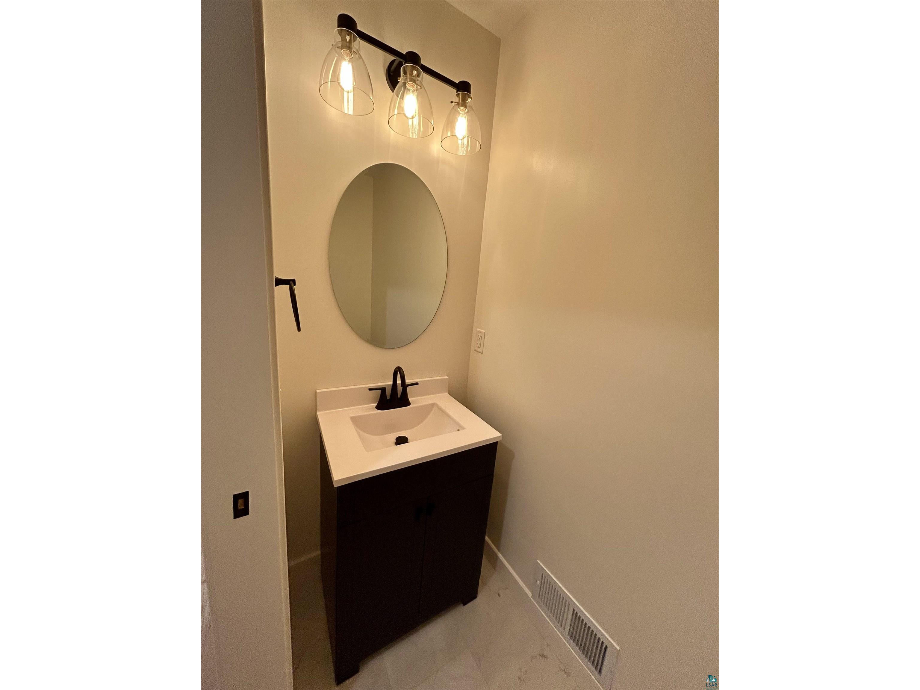 827 9th Ave Two Harbors MN 55616 6126771 image23