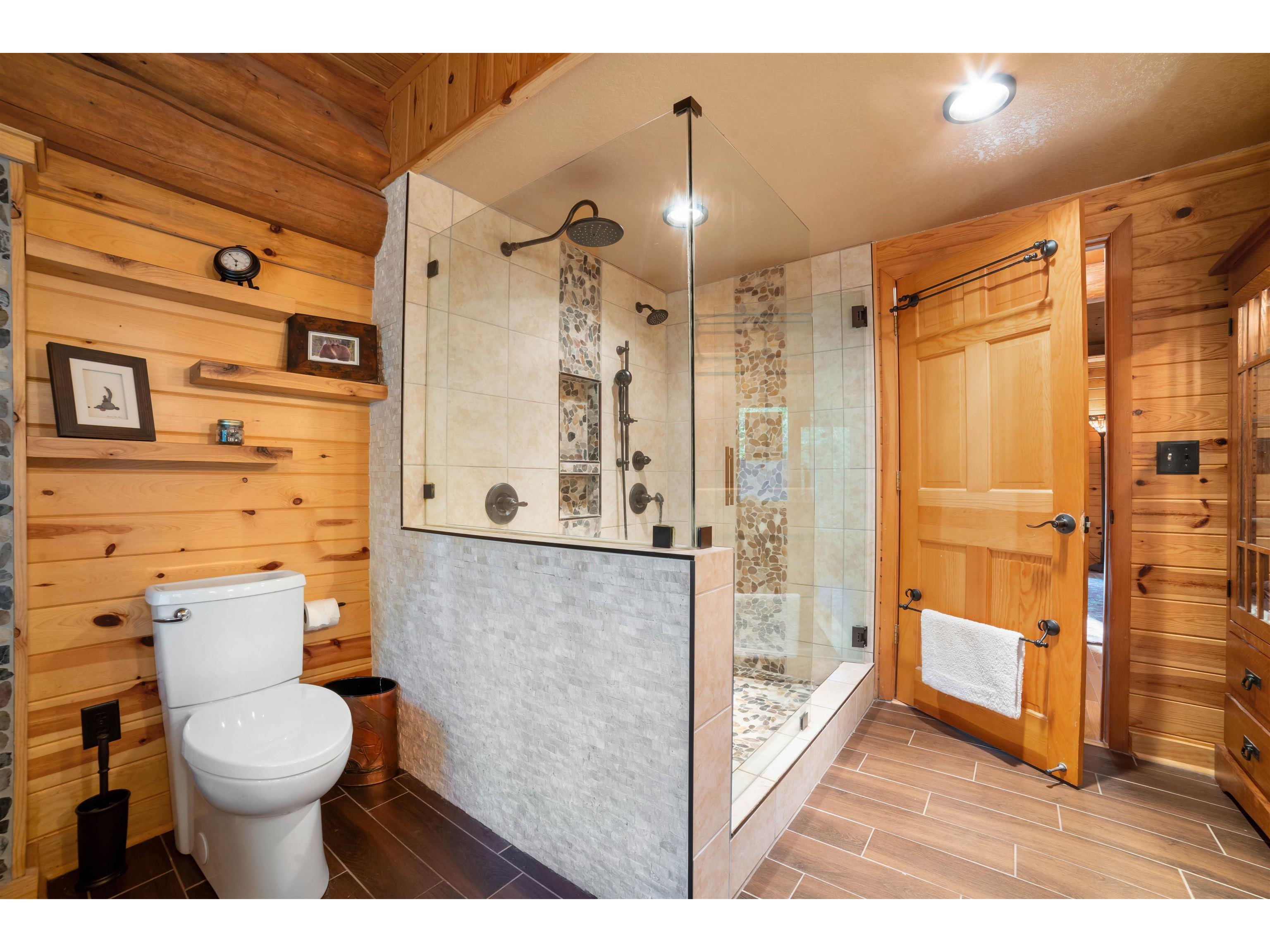 8280 S County Rd A Superior WI 54880 - Amnicon 6123576 image21