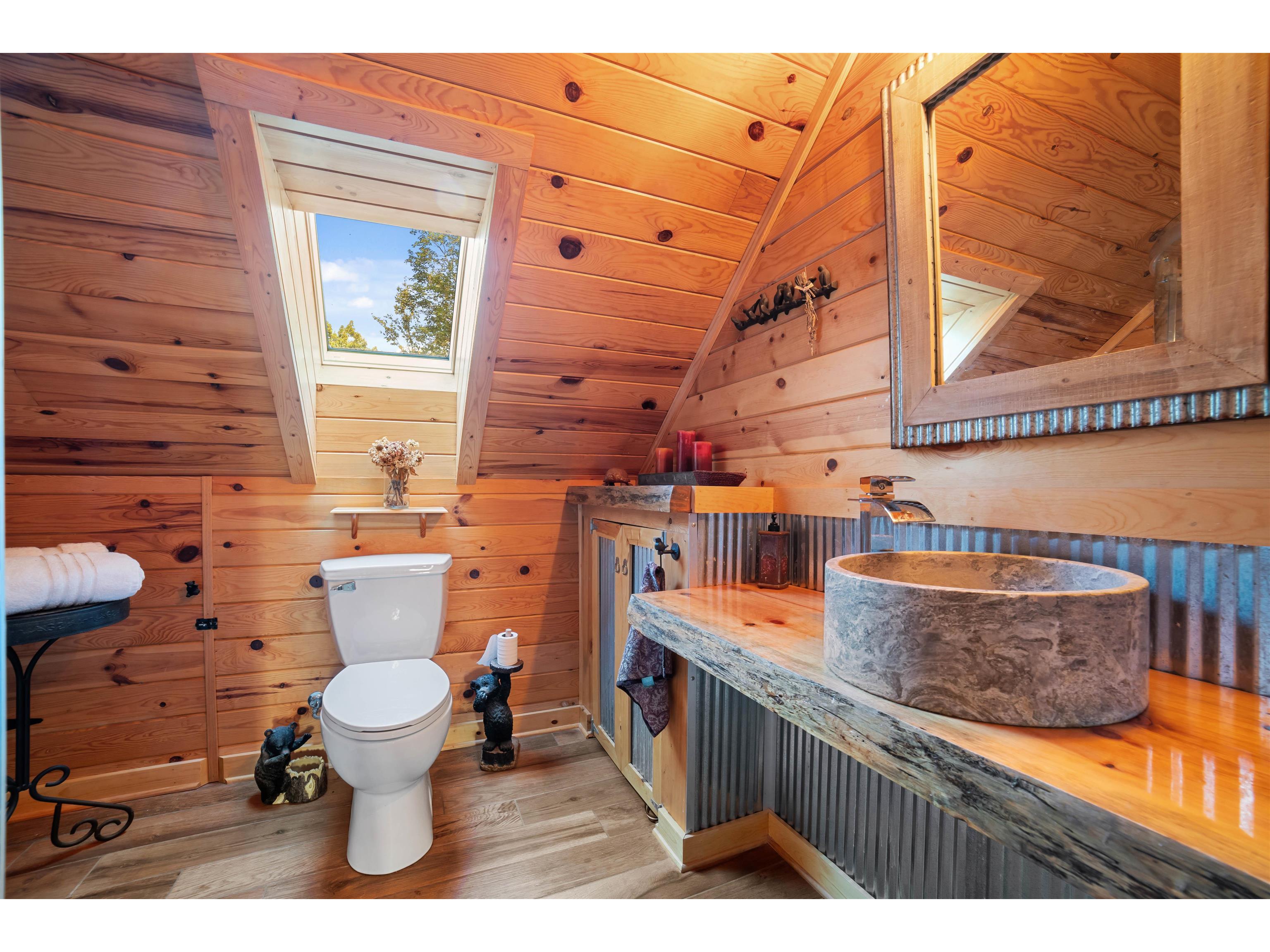 8280 S County Rd A Superior WI 54880 - Amnicon 6123576 image30