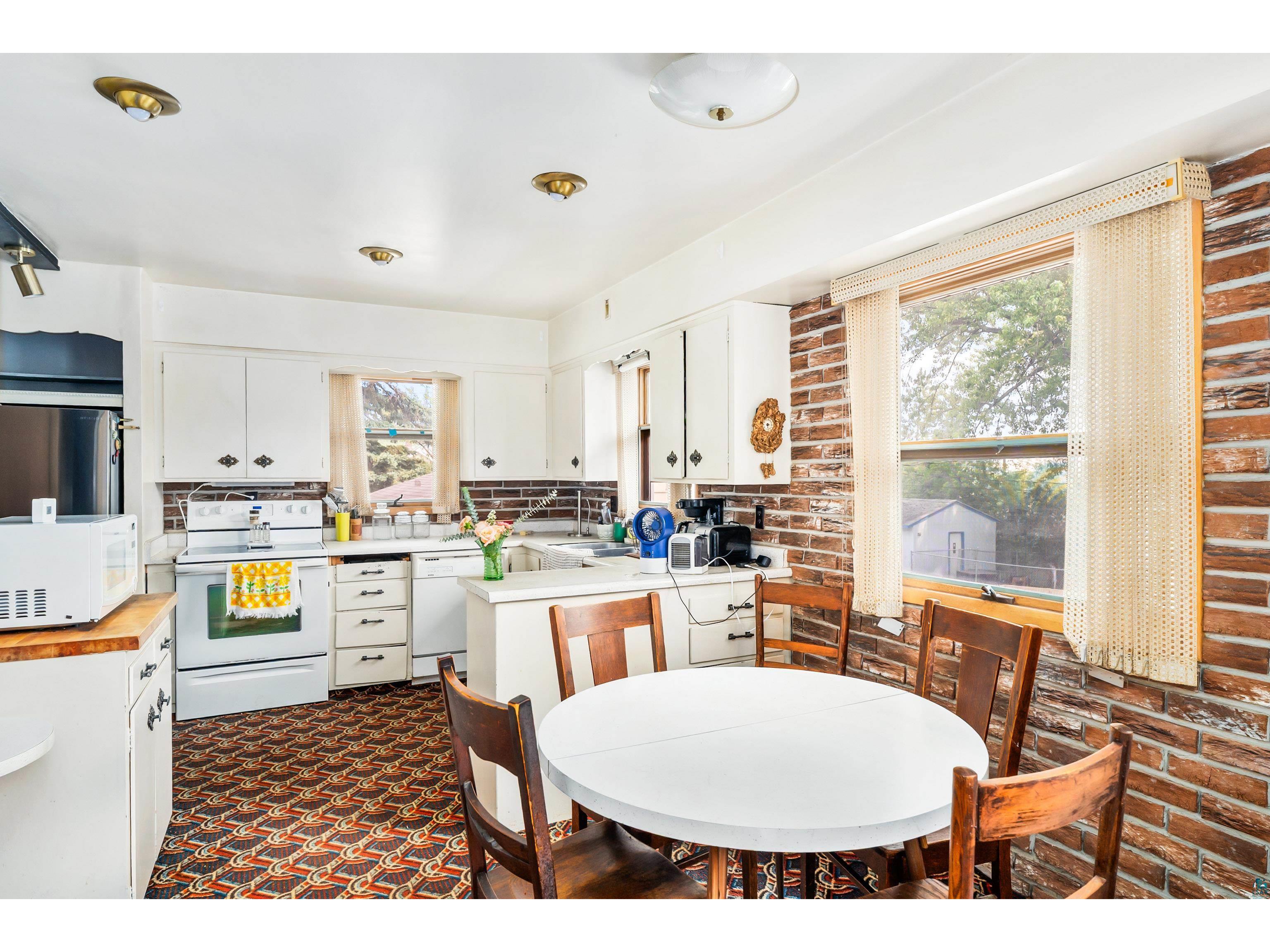 832 N 43rd Ave W Duluth MN 55807 6126797 image12