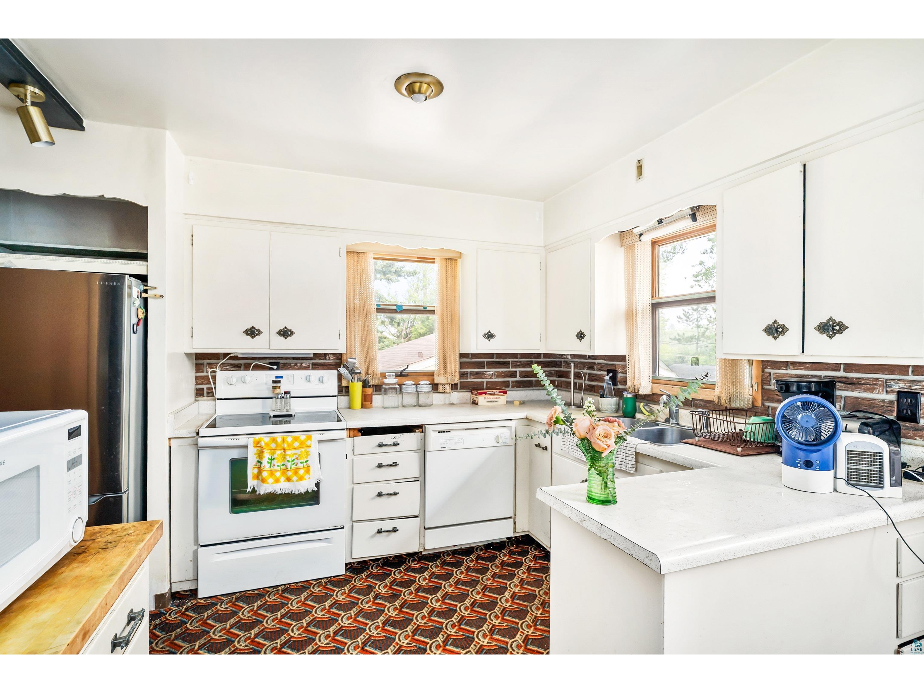 832 N 43rd Ave W Duluth MN 55807 6126797 image13