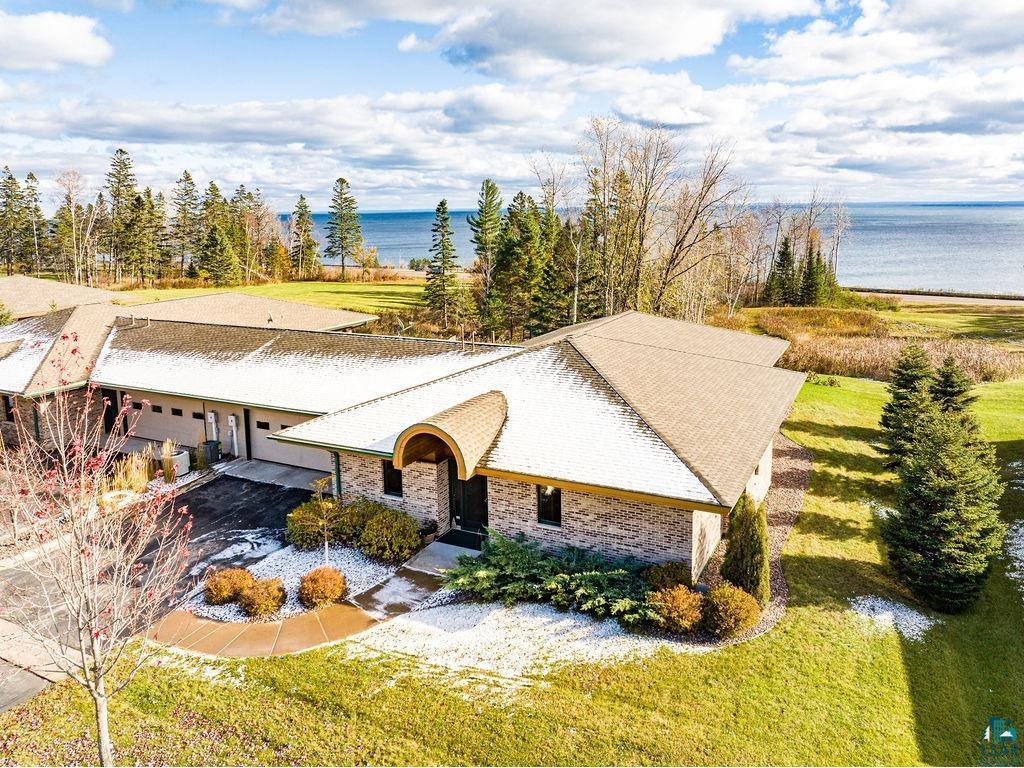 8355 Congdon Blvd Duluth MN 55804 - Lake Superior 6111293 image1