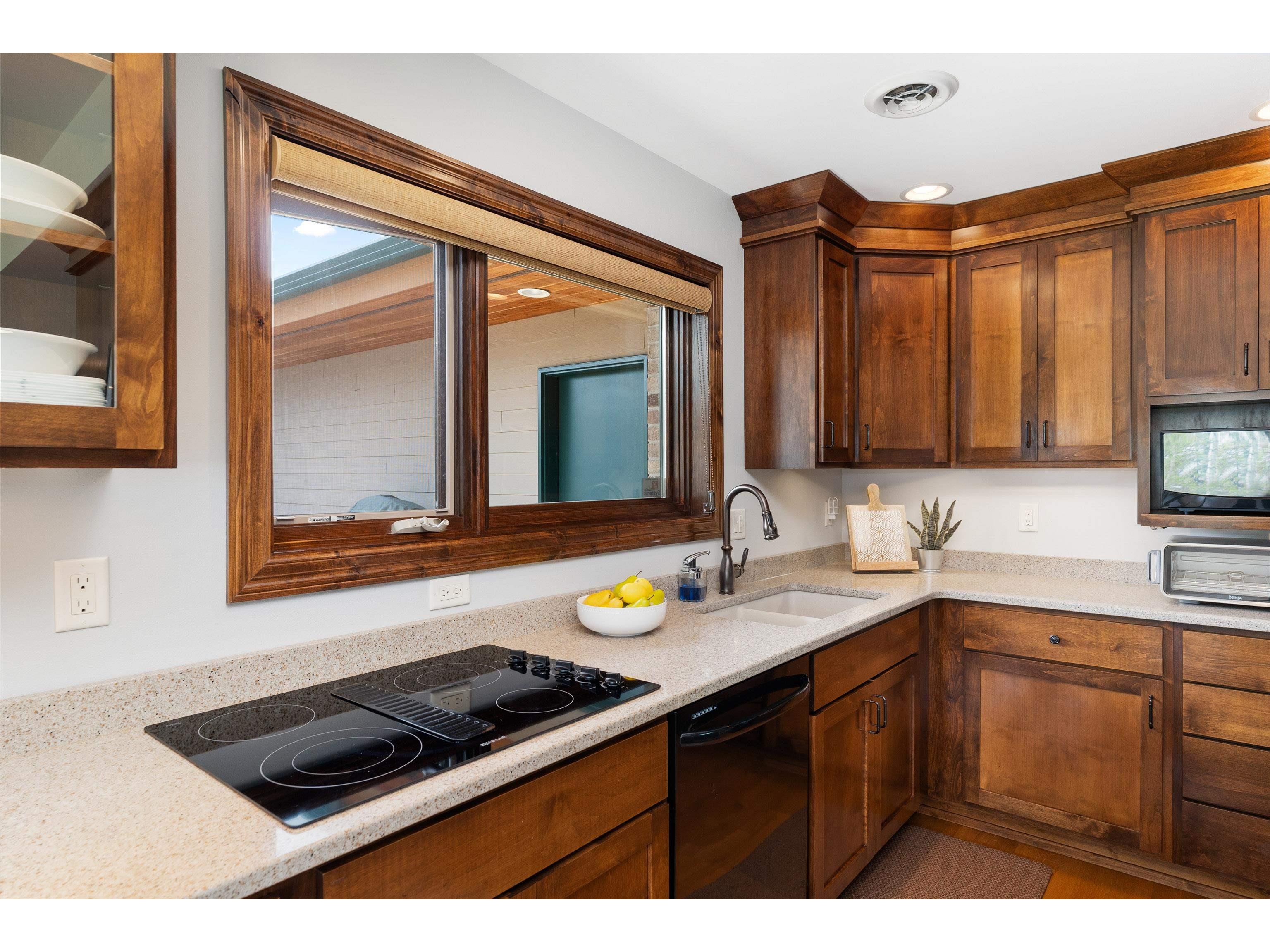 8357 Congdon Blvd Duluth MN 55804 - Lake Superior 6119878 image22