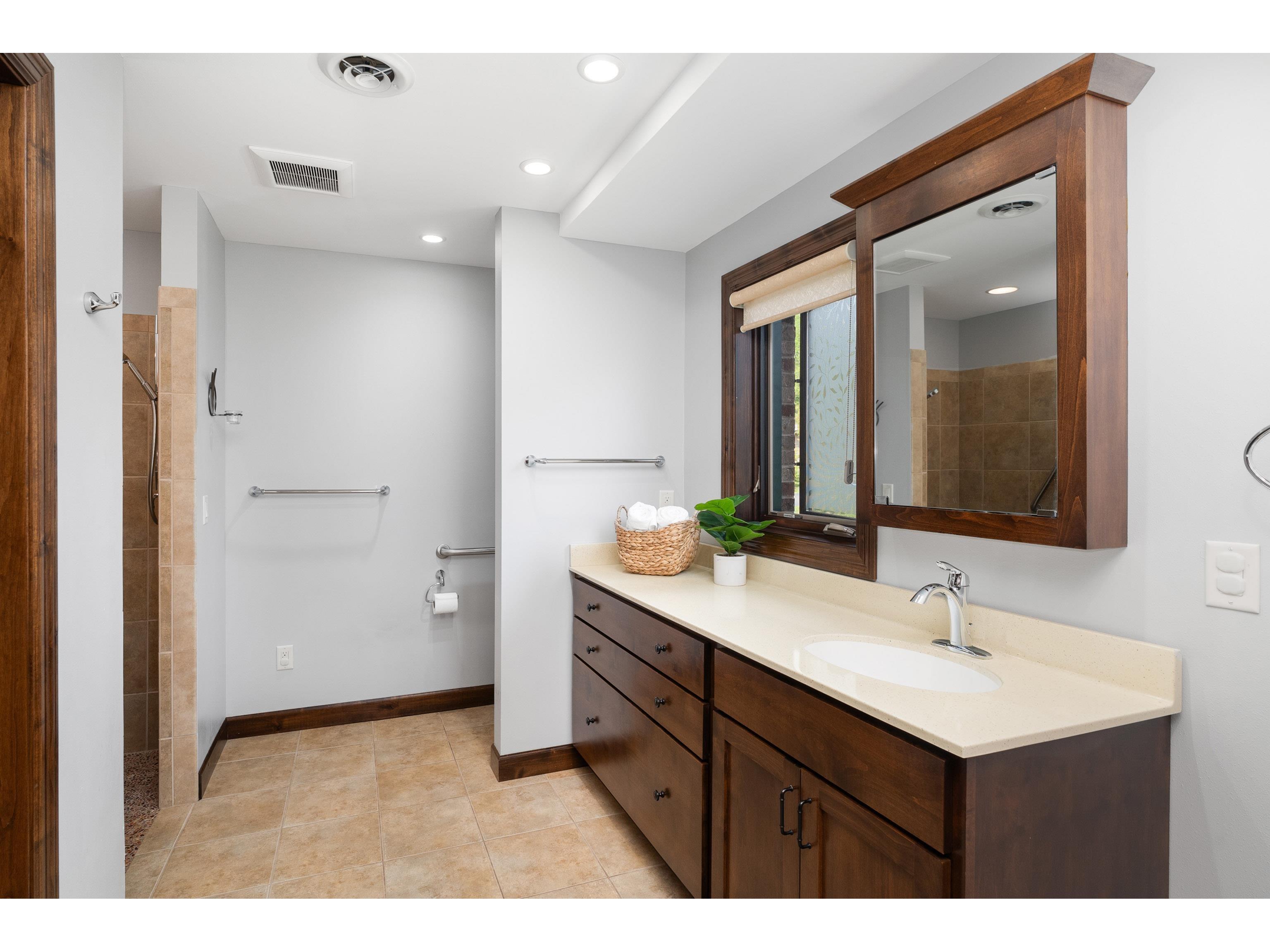 8357 Congdon Blvd Duluth MN 55804 - Lake Superior 6119878 image32