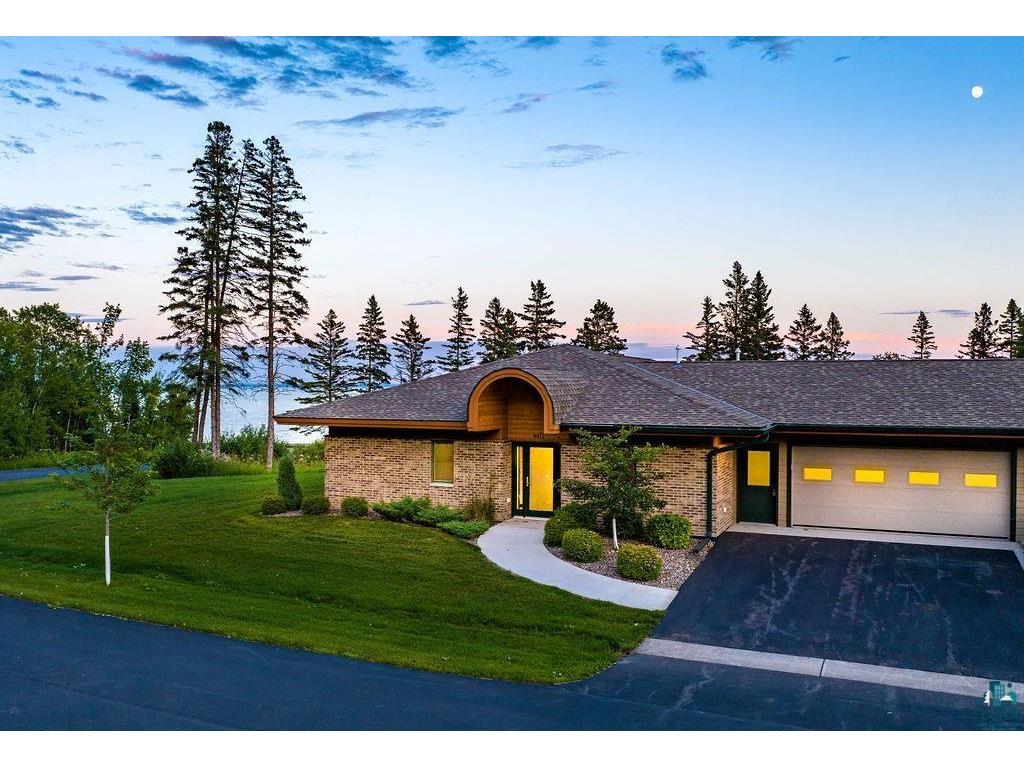 8411 Congdon Blvd Duluth MN 55804 - Lake Superior 6109743 image1