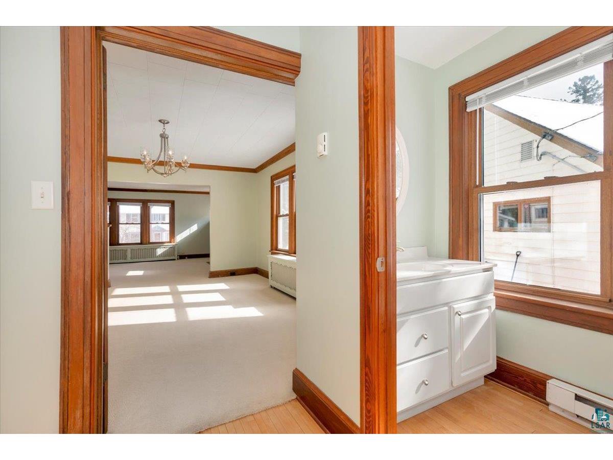845 Grandview Ave Duluth MN 55812 6123772 image16