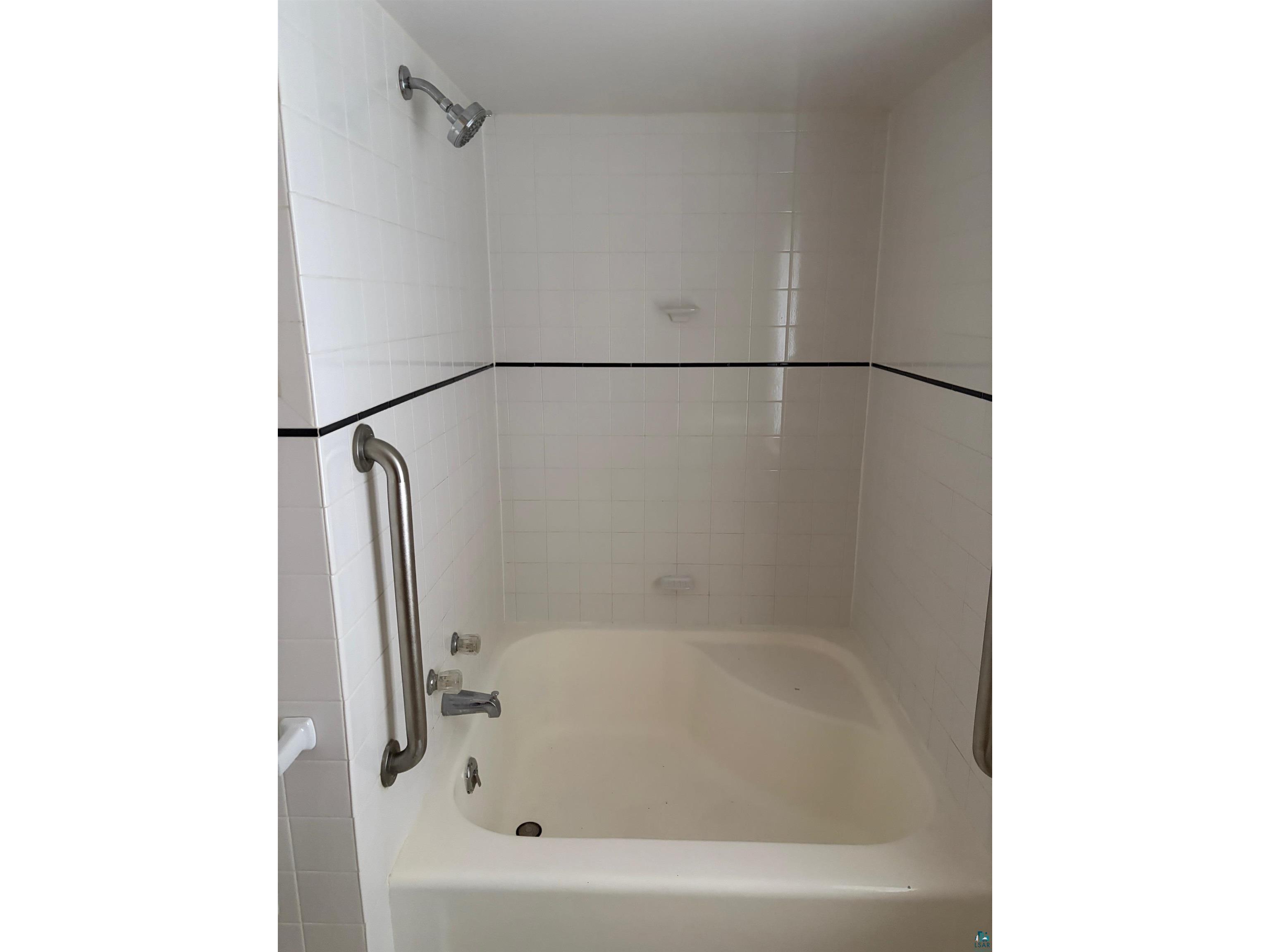 845 Grandview Ave Duluth MN 55812 6123772 image19