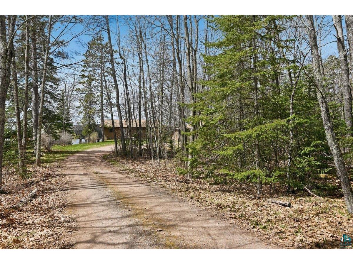 8515 S County Rd P Lake Nebagamon WI 54849 - Minnesuing 6125008 image23