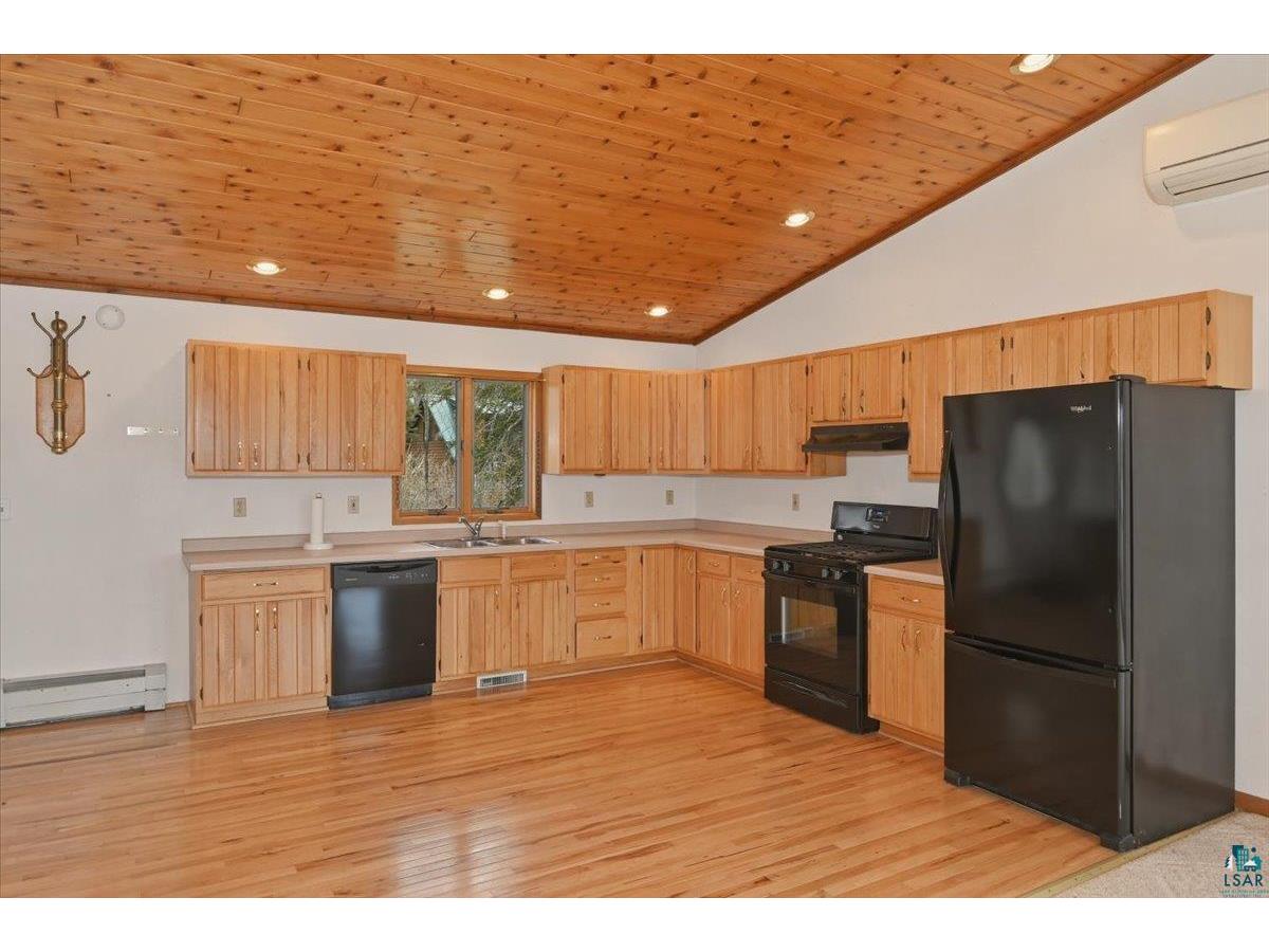 8515 S County Rd P Lake Nebagamon WI 54849 - Minnesuing 6125008 image3