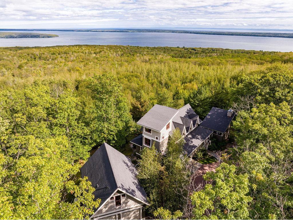 86890 Oak Ridge Heights, Bayfield, WI, 54814 MLS 6113020 Edina Realty