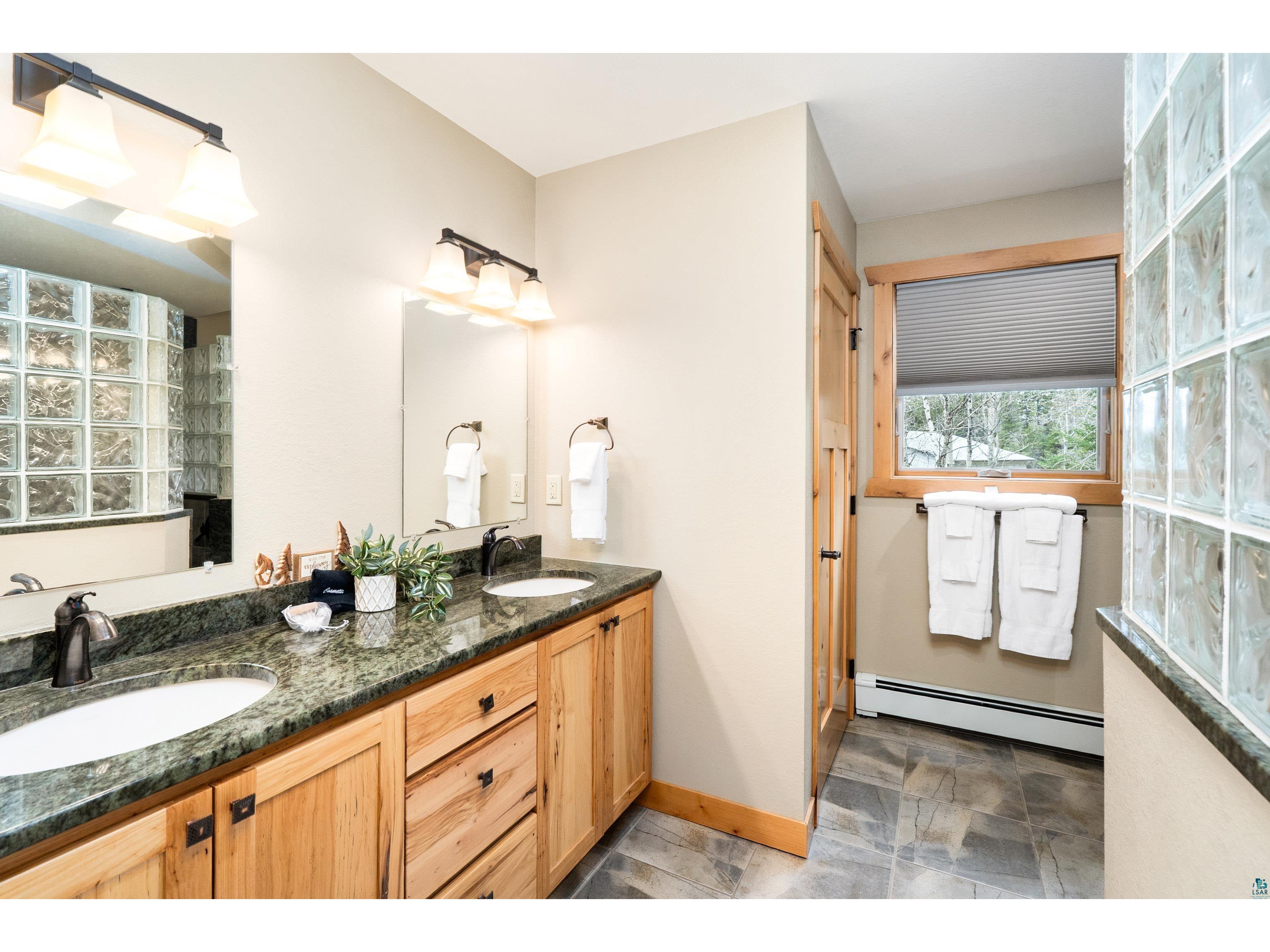 878 Old North Shore Rd Two Harbors MN 55616 6125205 image30