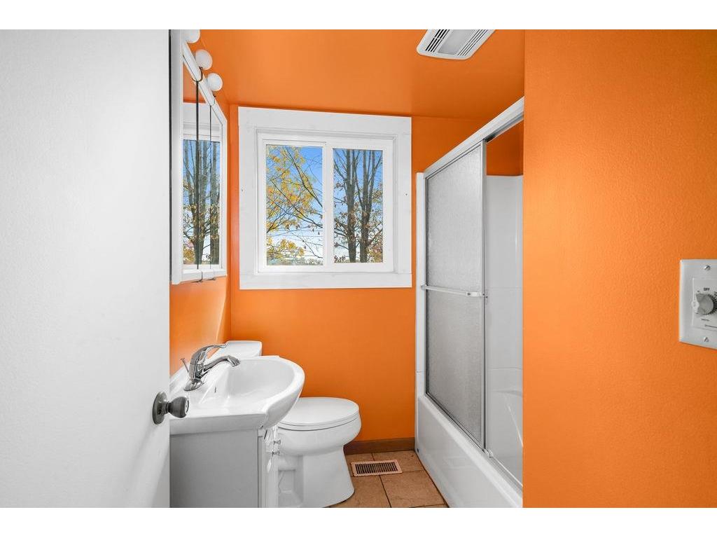 88 Banks Blvd Silver Bay MN 55614 6122735 image7