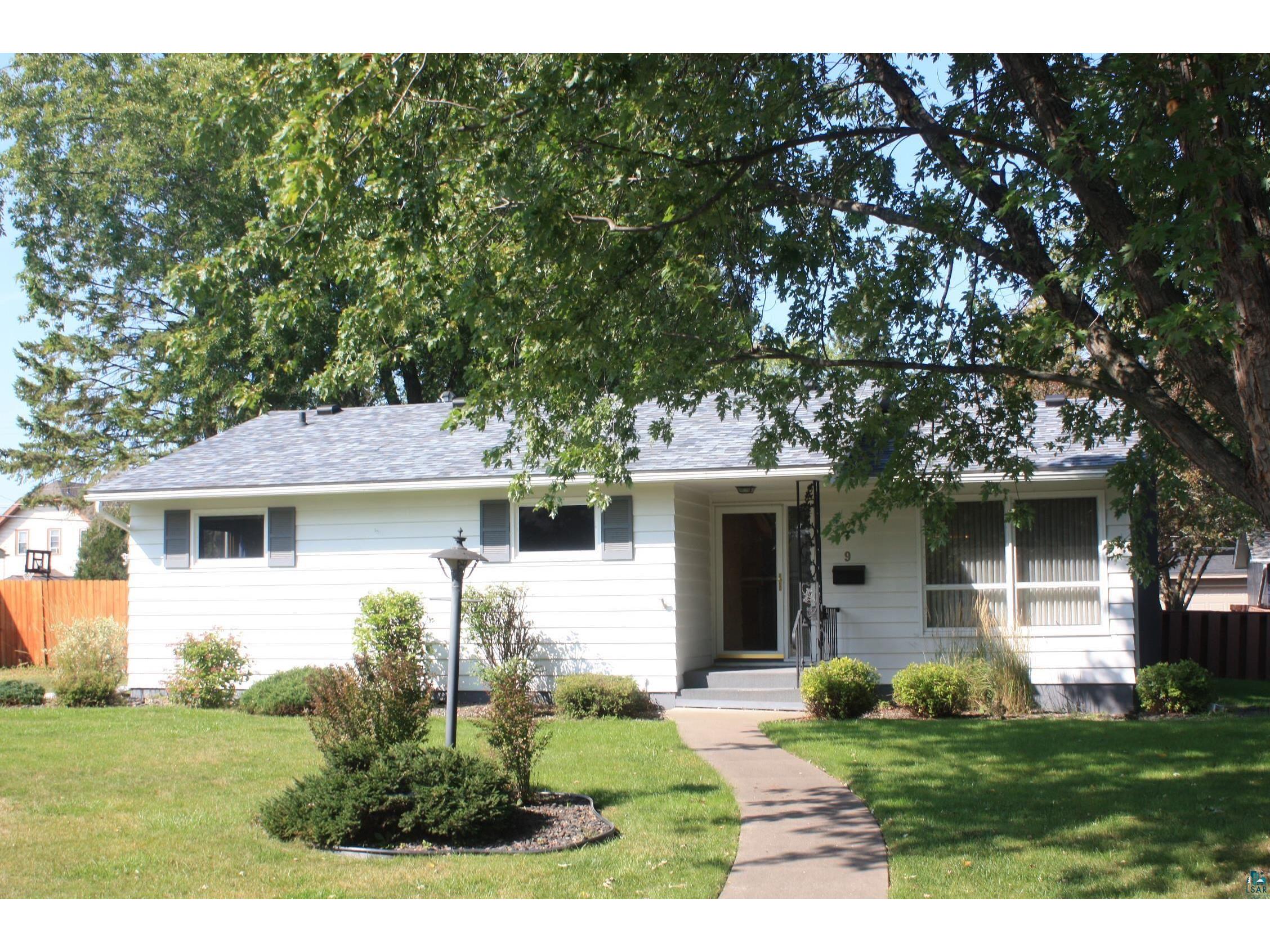 9 C Hayes Ct Superior WI 54880 6116079 image1