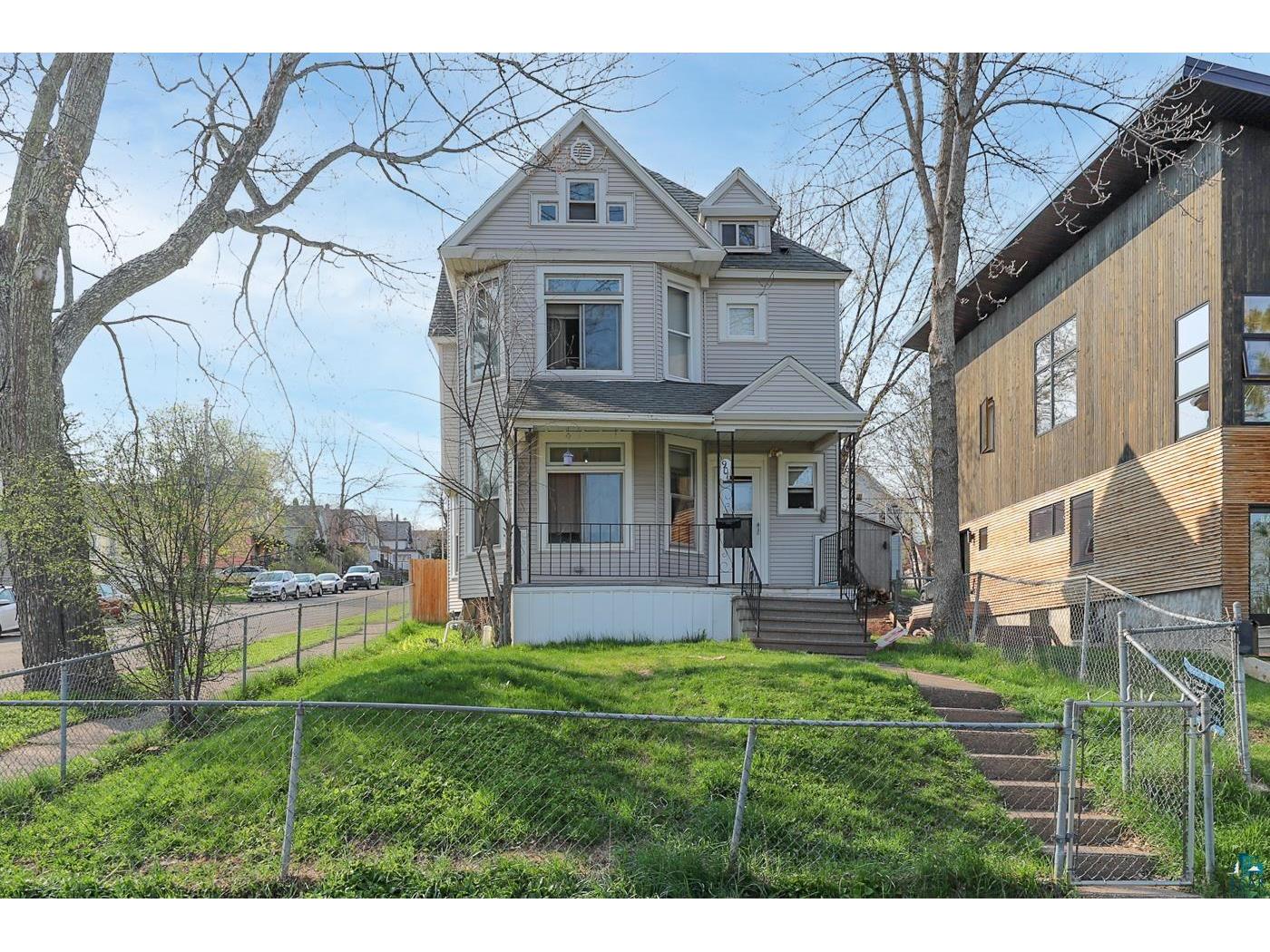 901 E 6th St Duluth MN 55805 6108121 image1