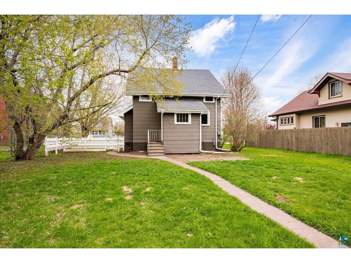 903 E 5th St Superior WI 54880 6125526 image2