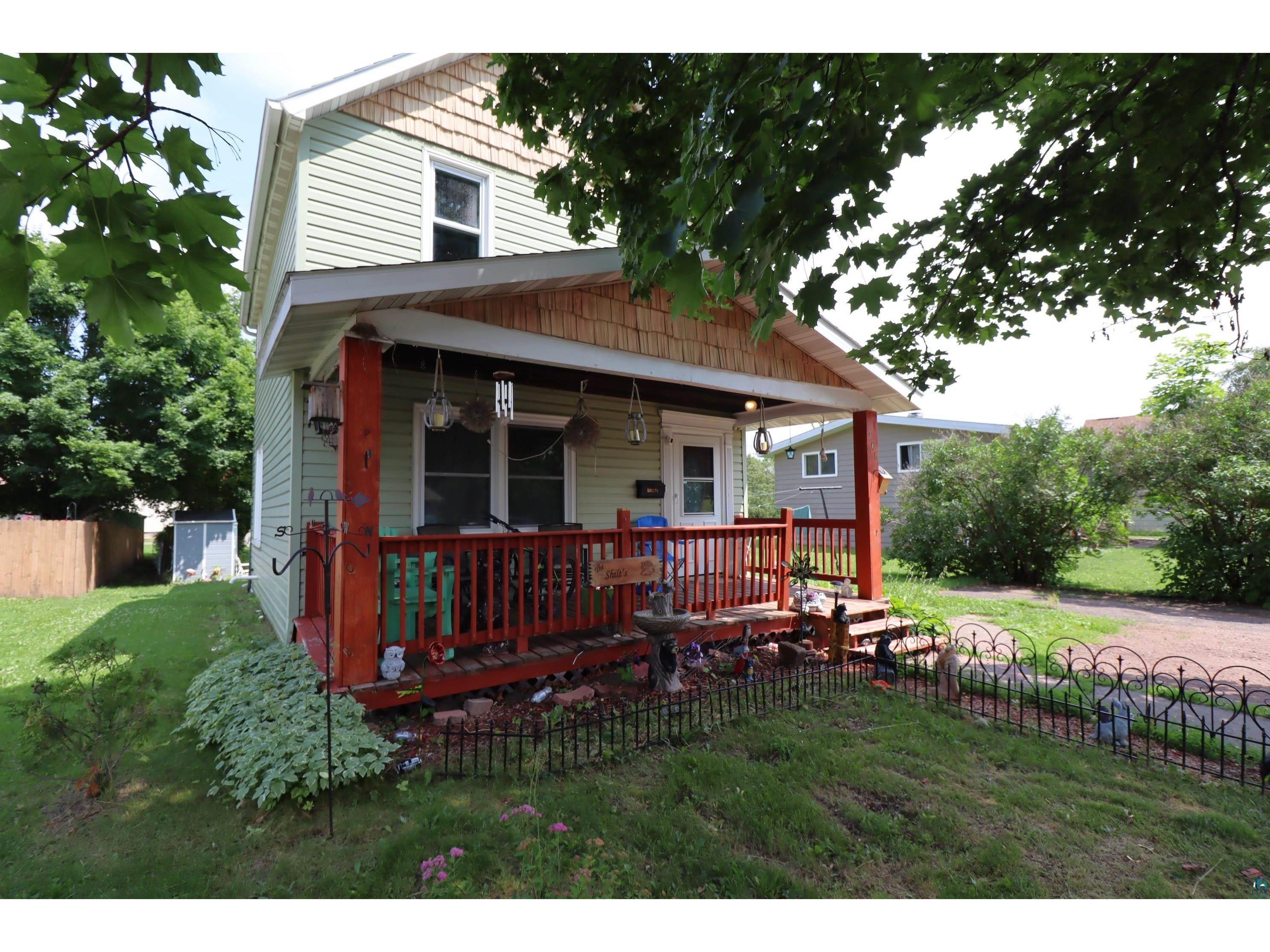 906 5th Ave E Ashland WI 54806 6109544 image1