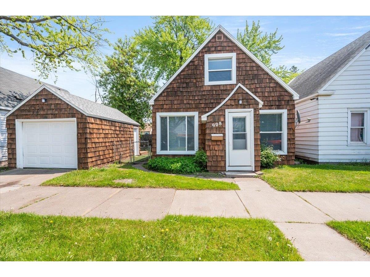 908 Weeks Ave Superior WI 54880 6119917 image1