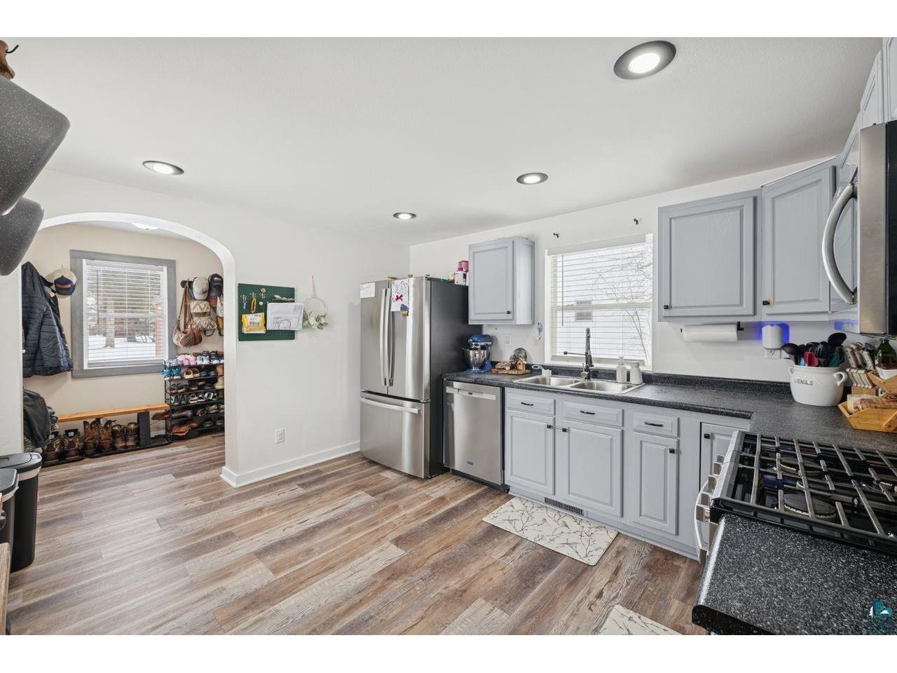 915 11th Ave W Ashland WI 54806 6123543 image11