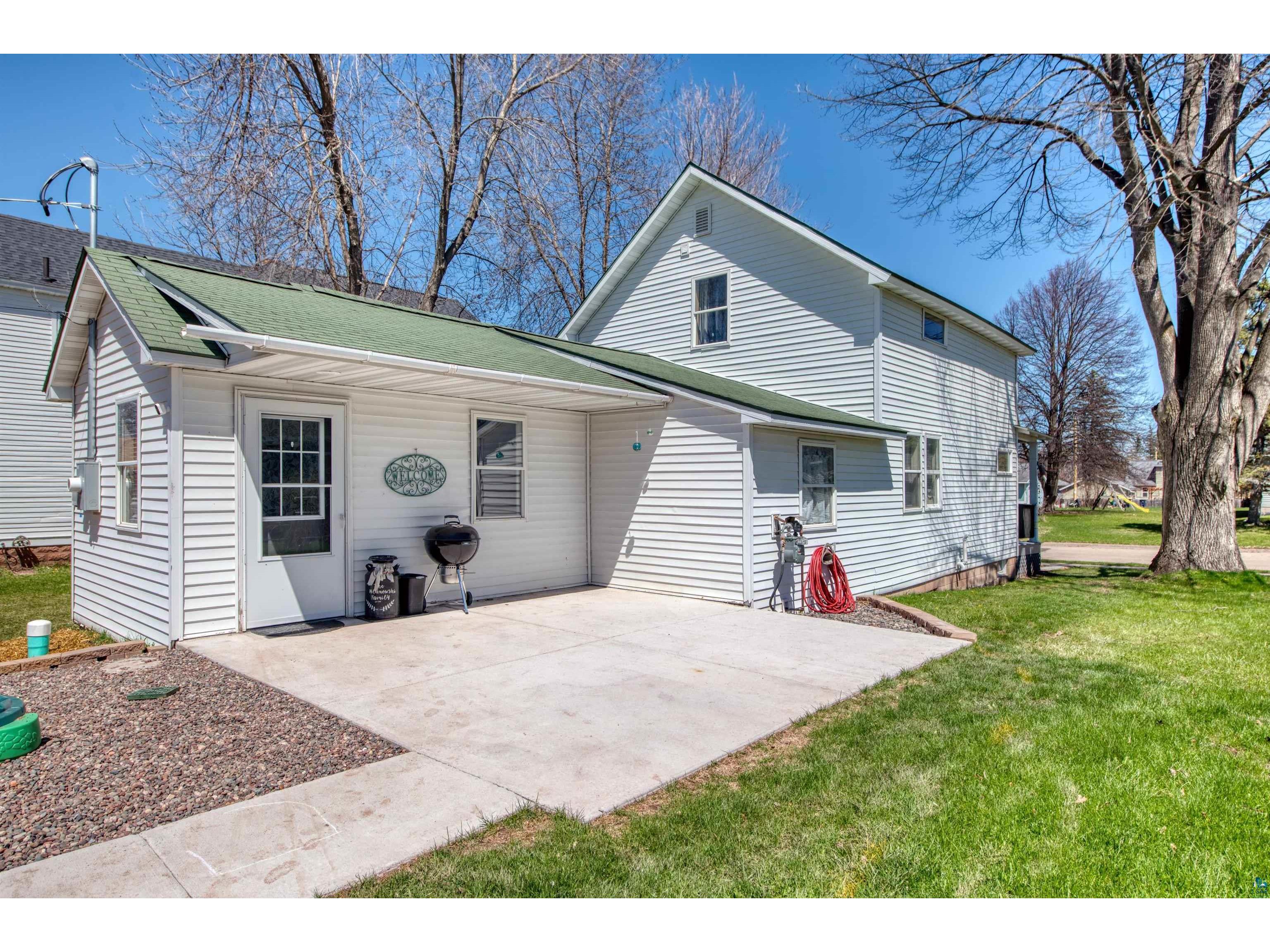 915 11th Ave W Ashland WI 54806 6123543 image2