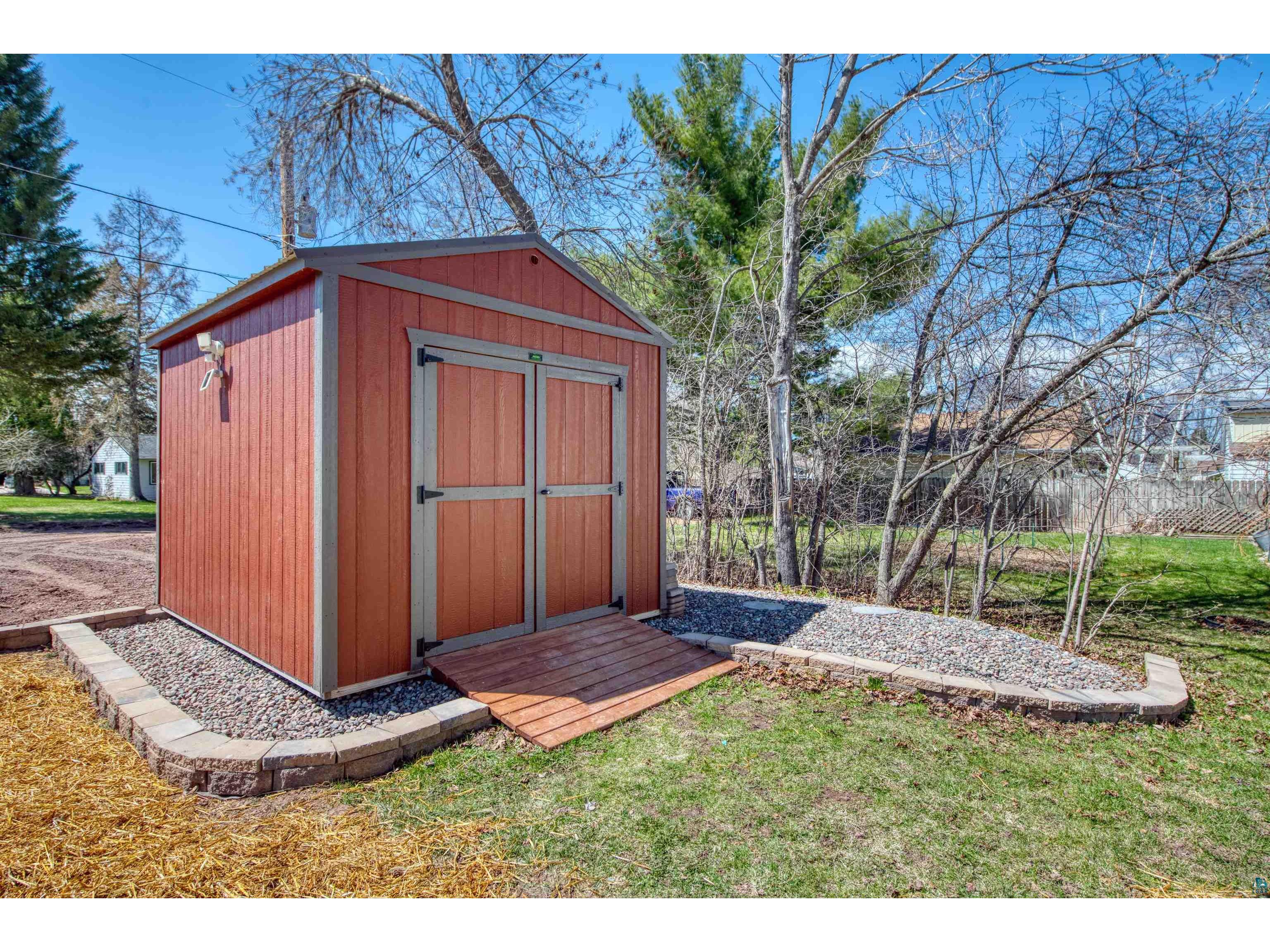 915 11th Ave W Ashland WI 54806 6123543 image22