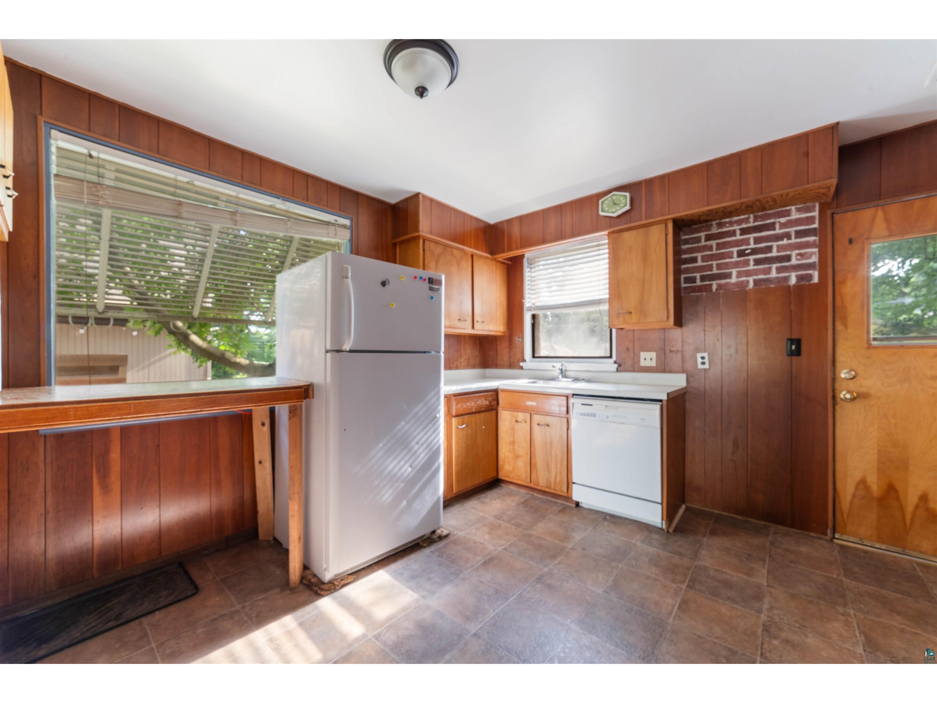 915 Grandview Ave Duluth MN 55812 6124089 image16