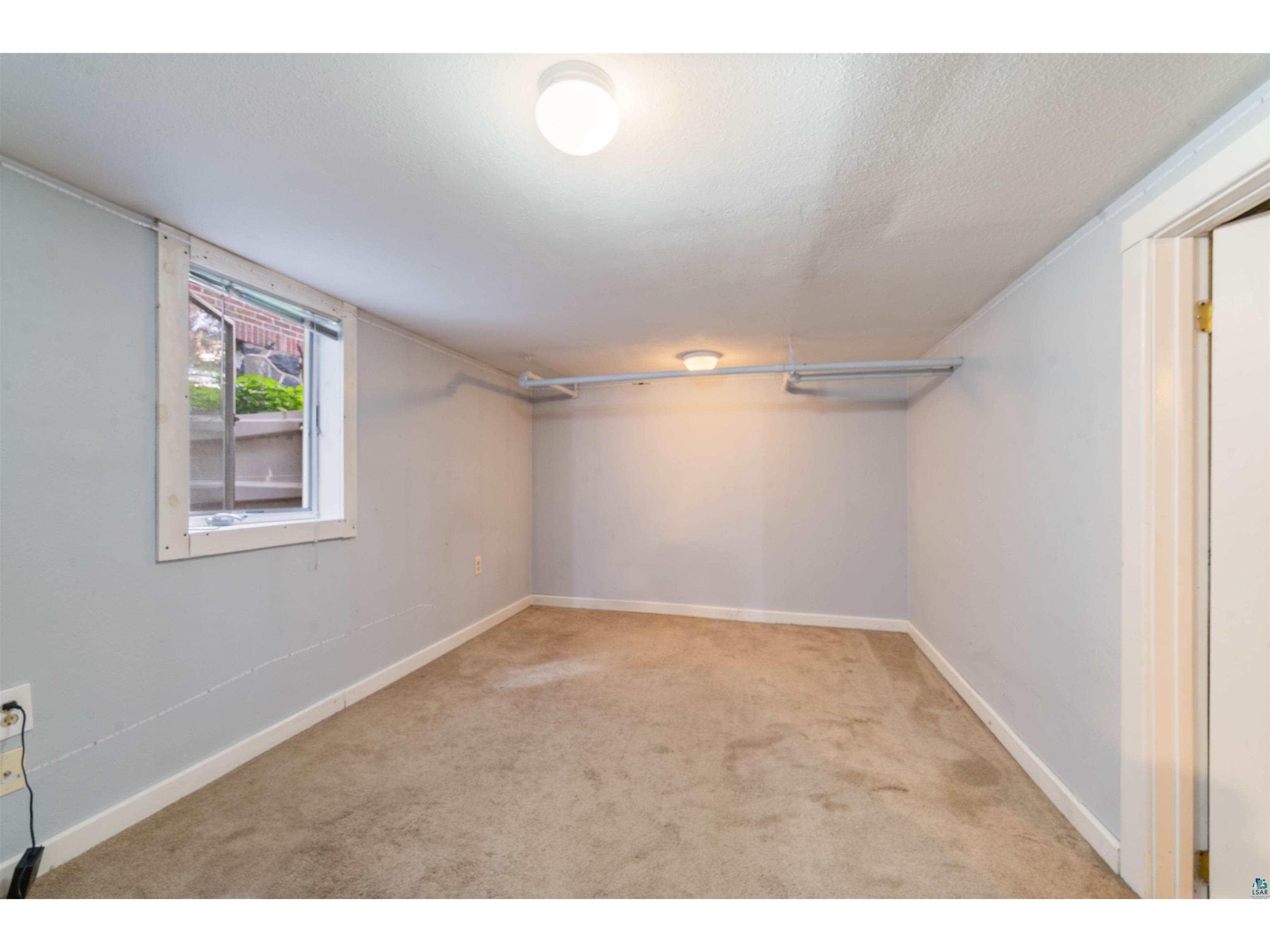 915 Grandview Ave Duluth MN 55812 6124089 image21