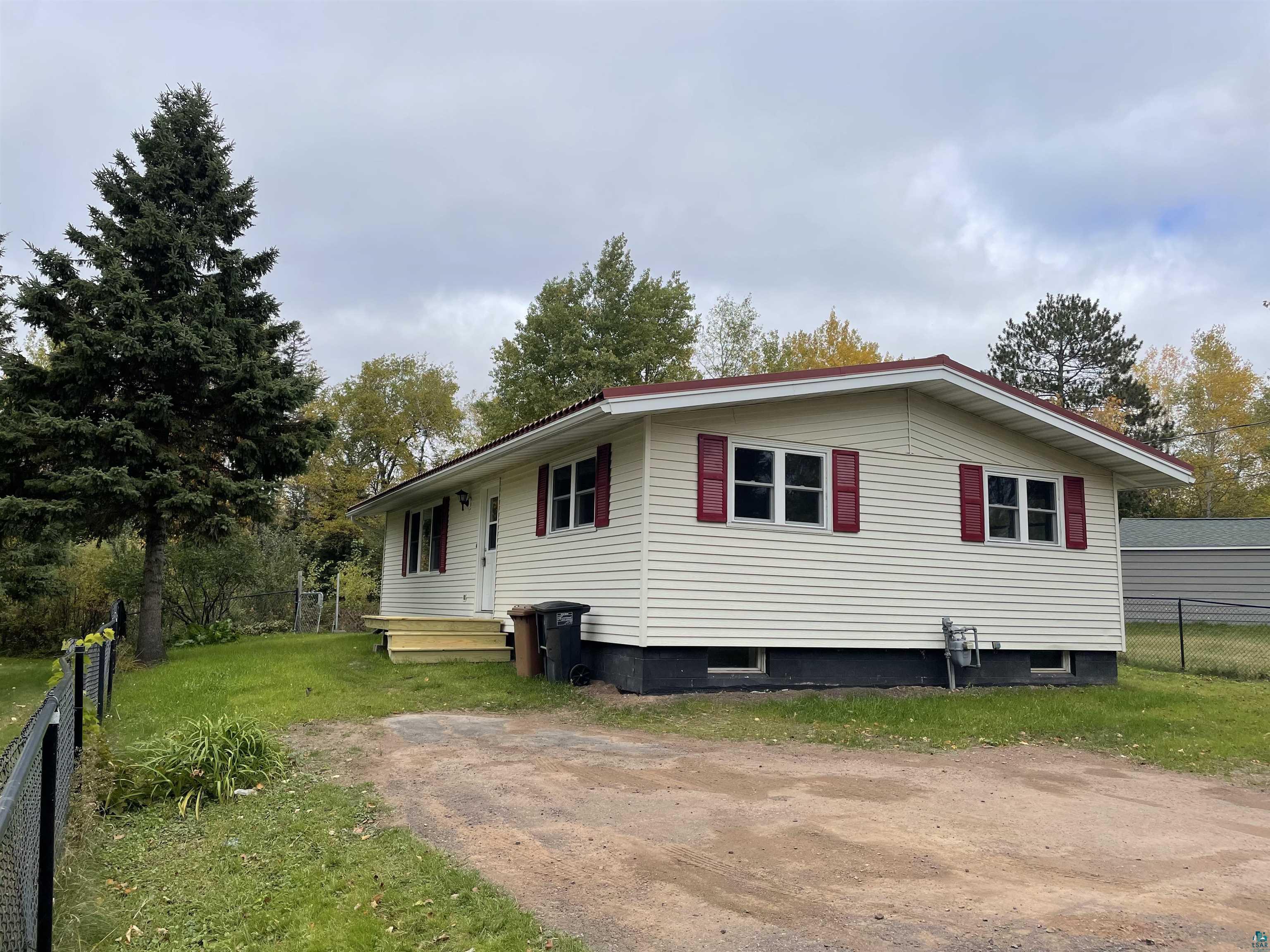 915 Maple Grove Rd, Duluth, MN 55811 MLS 6105970 Edina Realty