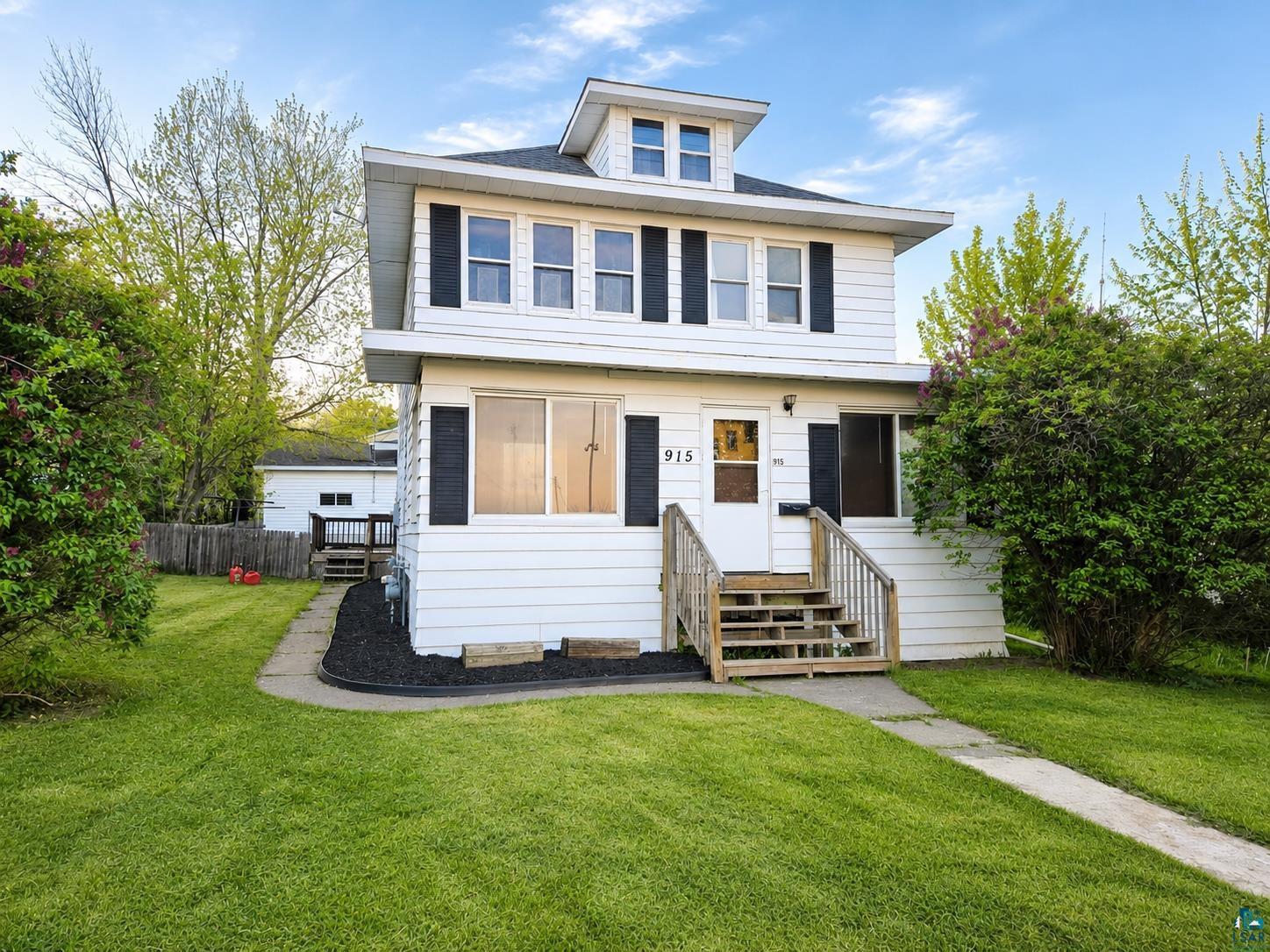 915 W 3rd St Duluth MN 55806 6125807 image9