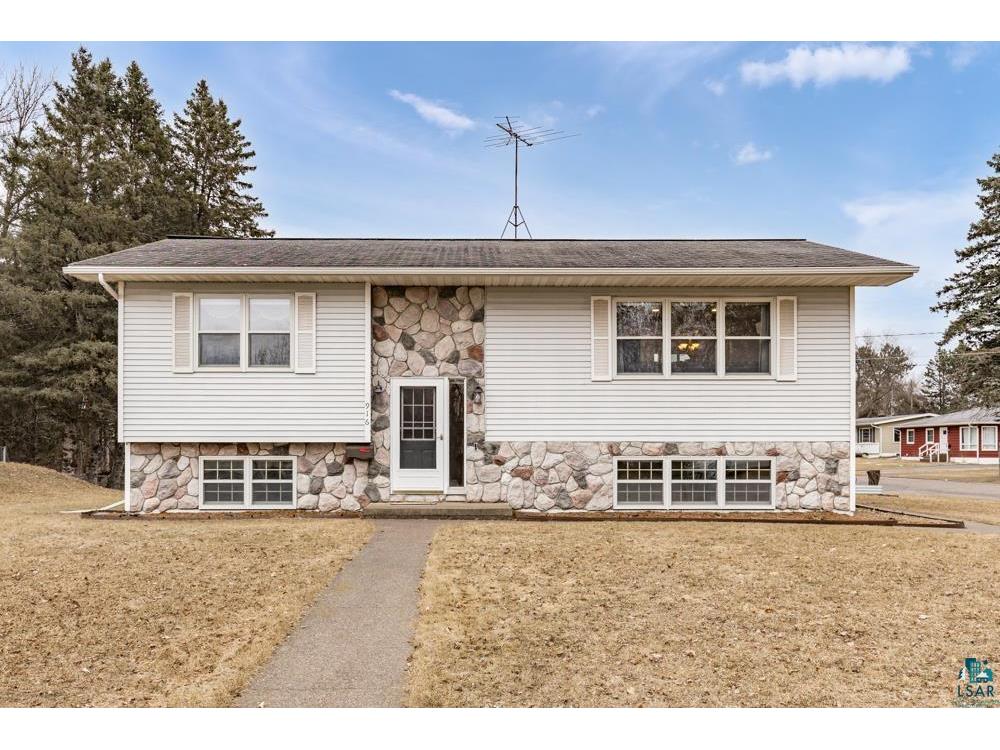 916 12th St Cloquet MN 55720 6112435 image1