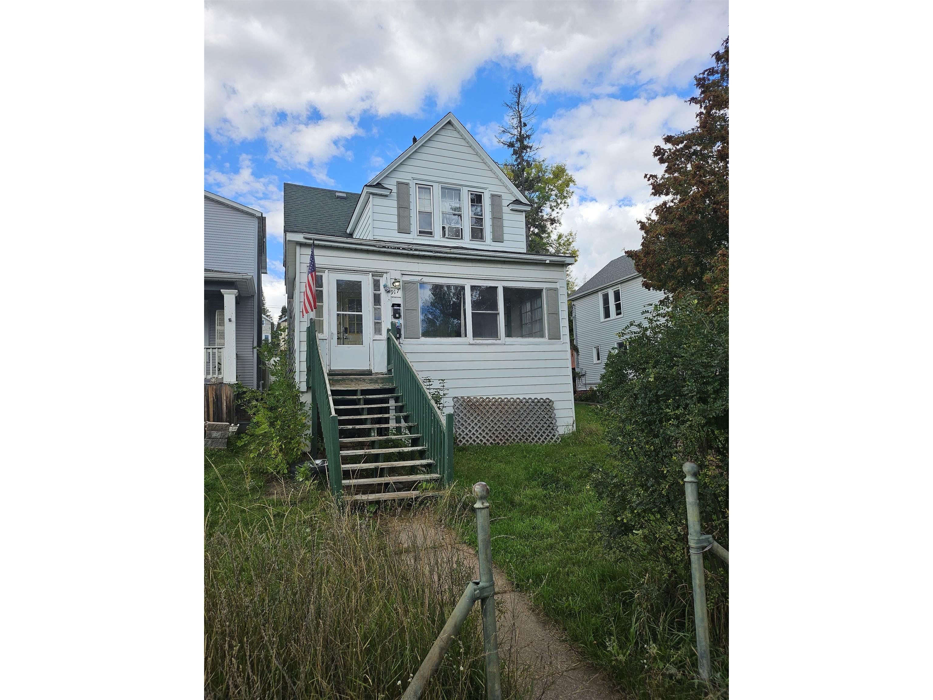 917 E 7th St Duluth MN 55805 6122158 image1