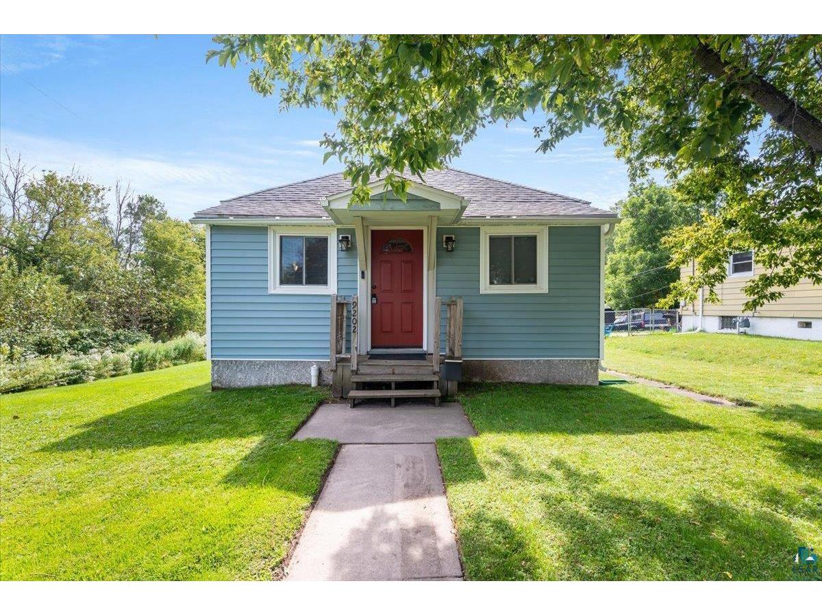 9202 Meadow St Duluth MN 55810 6115959 image1