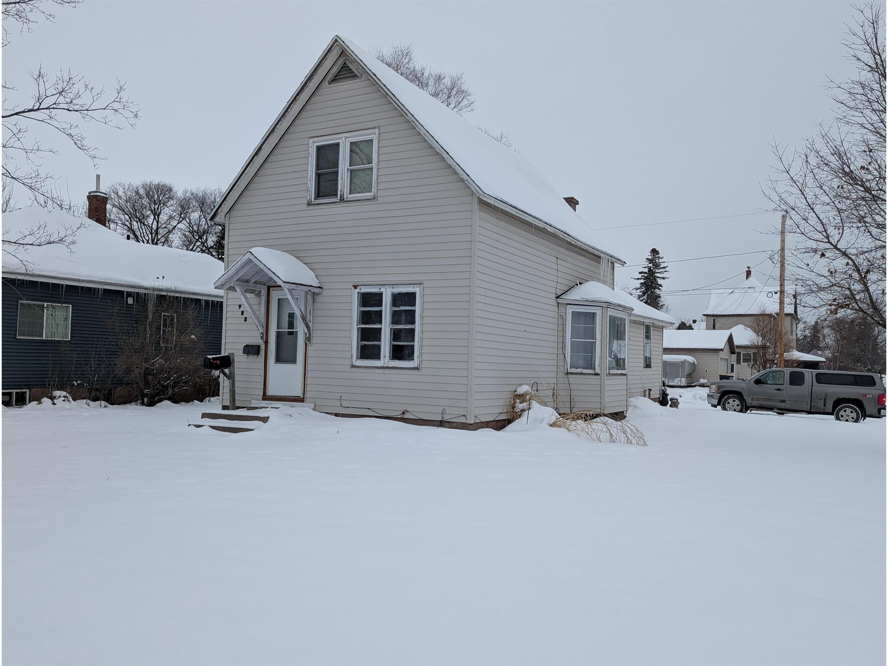 922 MacArthur Ave Ashland WI 54806 6123216 image2