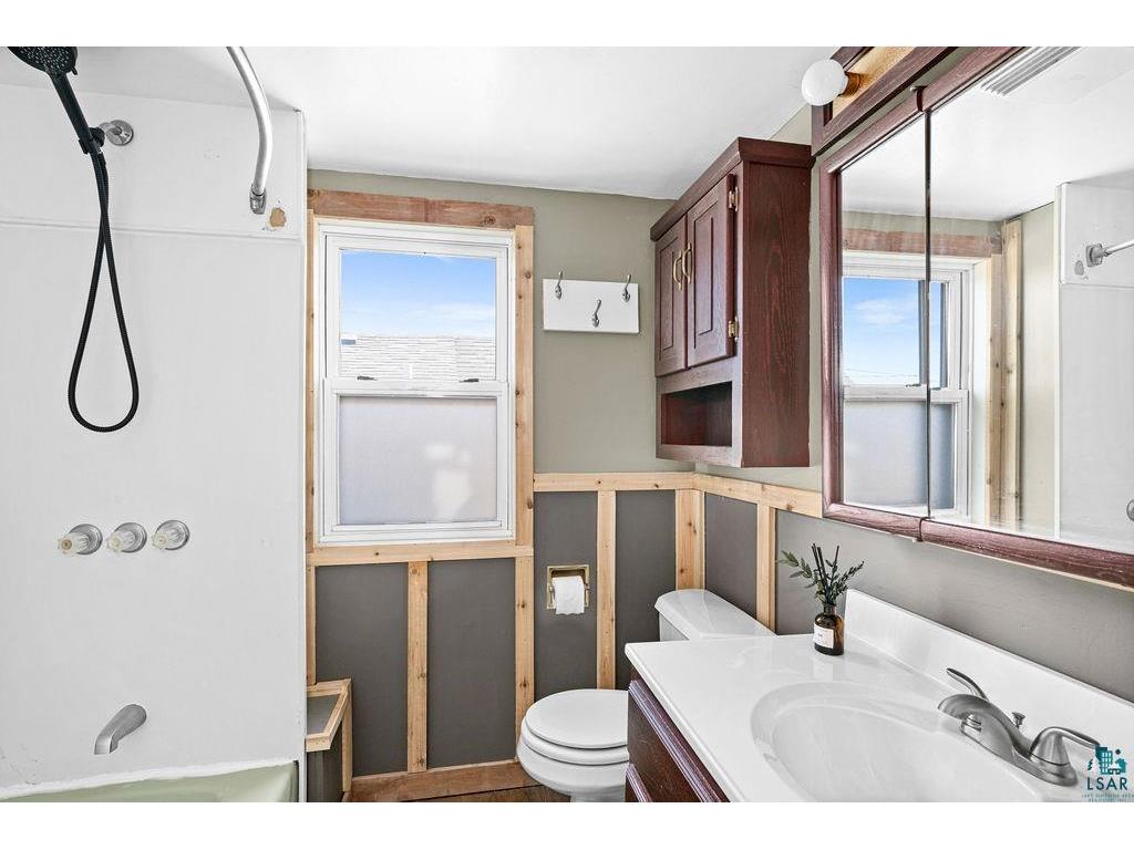 922 N 12th Ave E Duluth MN 55805 6125614 image24